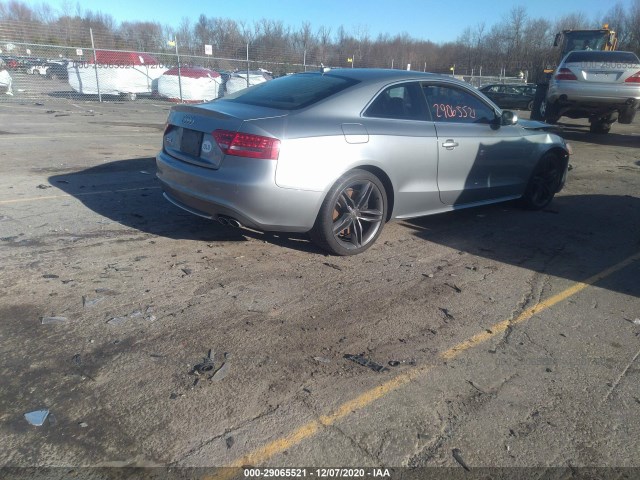 Photo 3 VIN: WAUCVAFR8BA028388 - AUDI S5 