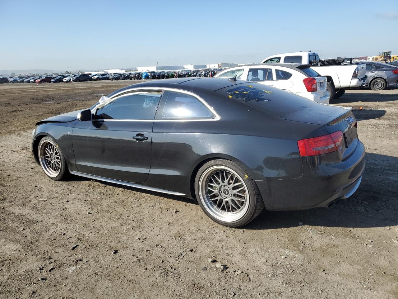 Photo 1 VIN: WAUCVAFR9BA023975 - AUDI RS5 