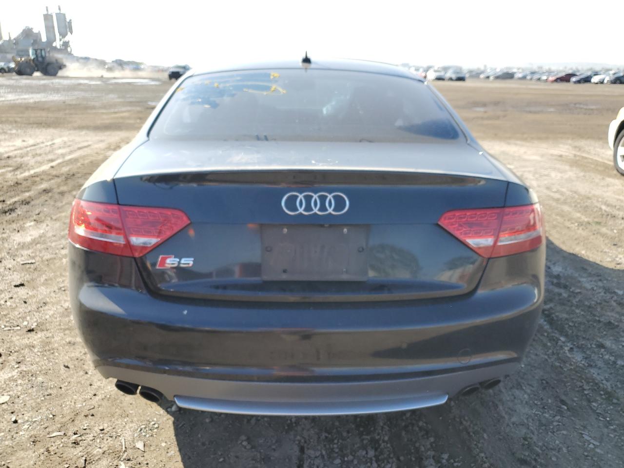 Photo 5 VIN: WAUCVAFR9BA023975 - AUDI RS5 