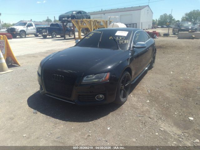 Photo 1 VIN: WAUCVAFR9CA001136 - AUDI S5 