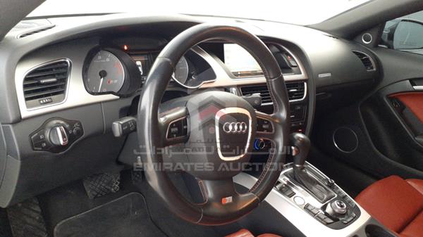 Photo 11 VIN: WAUCVB8T5BA082603 - AUDI S5 