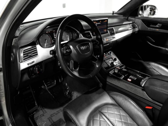 Photo 9 VIN: WAUD2AFD2EN011925 - AUDI S8 