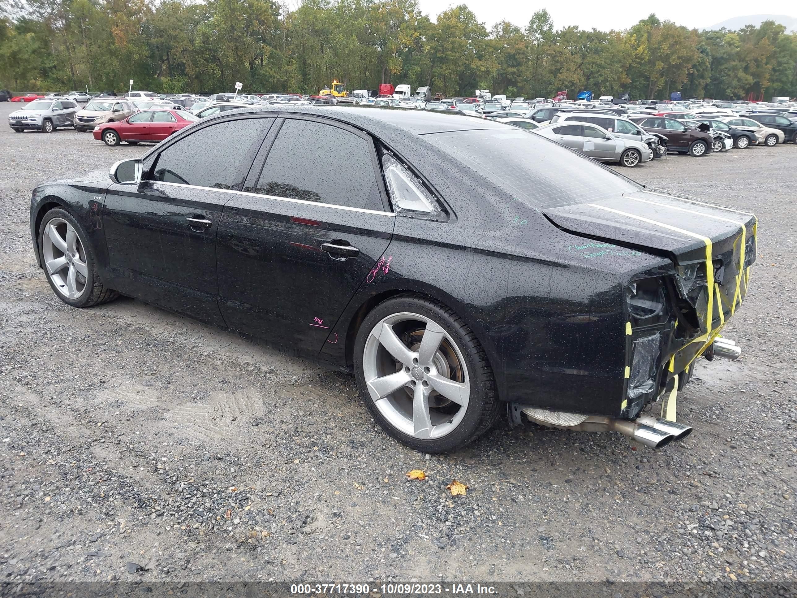 Photo 2 VIN: WAUD2AFD8DN028811 - AUDI S8 