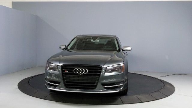 Photo 0 VIN: WAUD2AFDXDN009029 - AUDI S8 