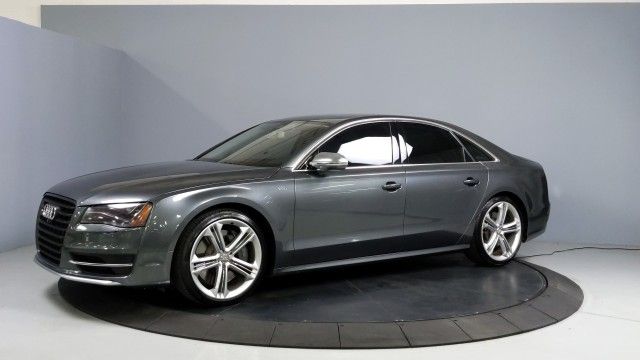 Photo 1 VIN: WAUD2AFDXDN009029 - AUDI S8 