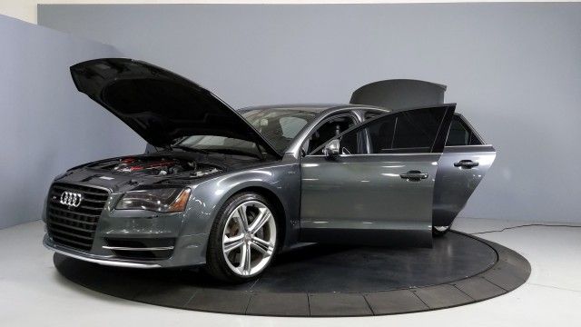 Photo 9 VIN: WAUD2AFDXDN009029 - AUDI S8 