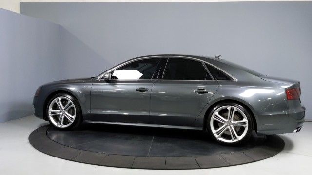 Photo 2 VIN: WAUD2AFDXDN009029 - AUDI S8 