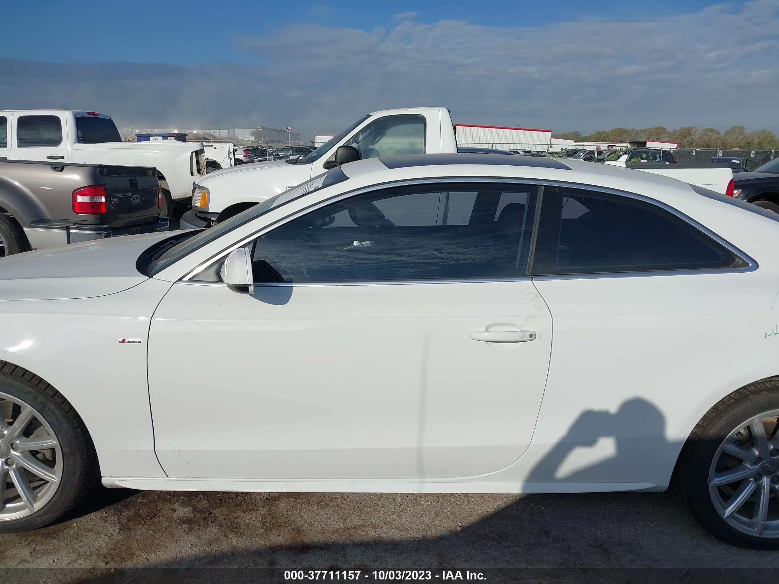 Photo 13 VIN: WAUD2AFR1GA006947 - AUDI A5 