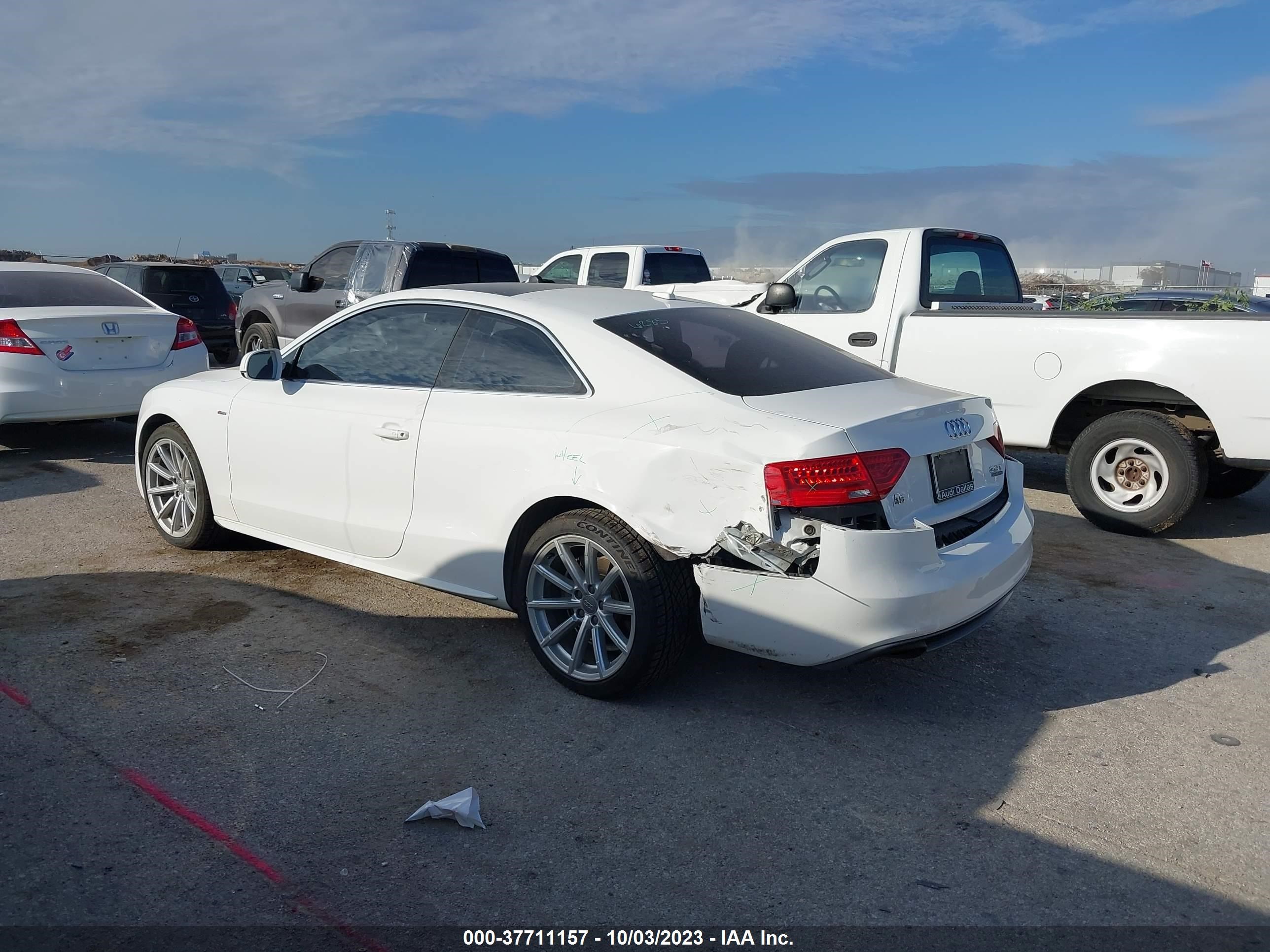 Photo 2 VIN: WAUD2AFR1GA006947 - AUDI A5 