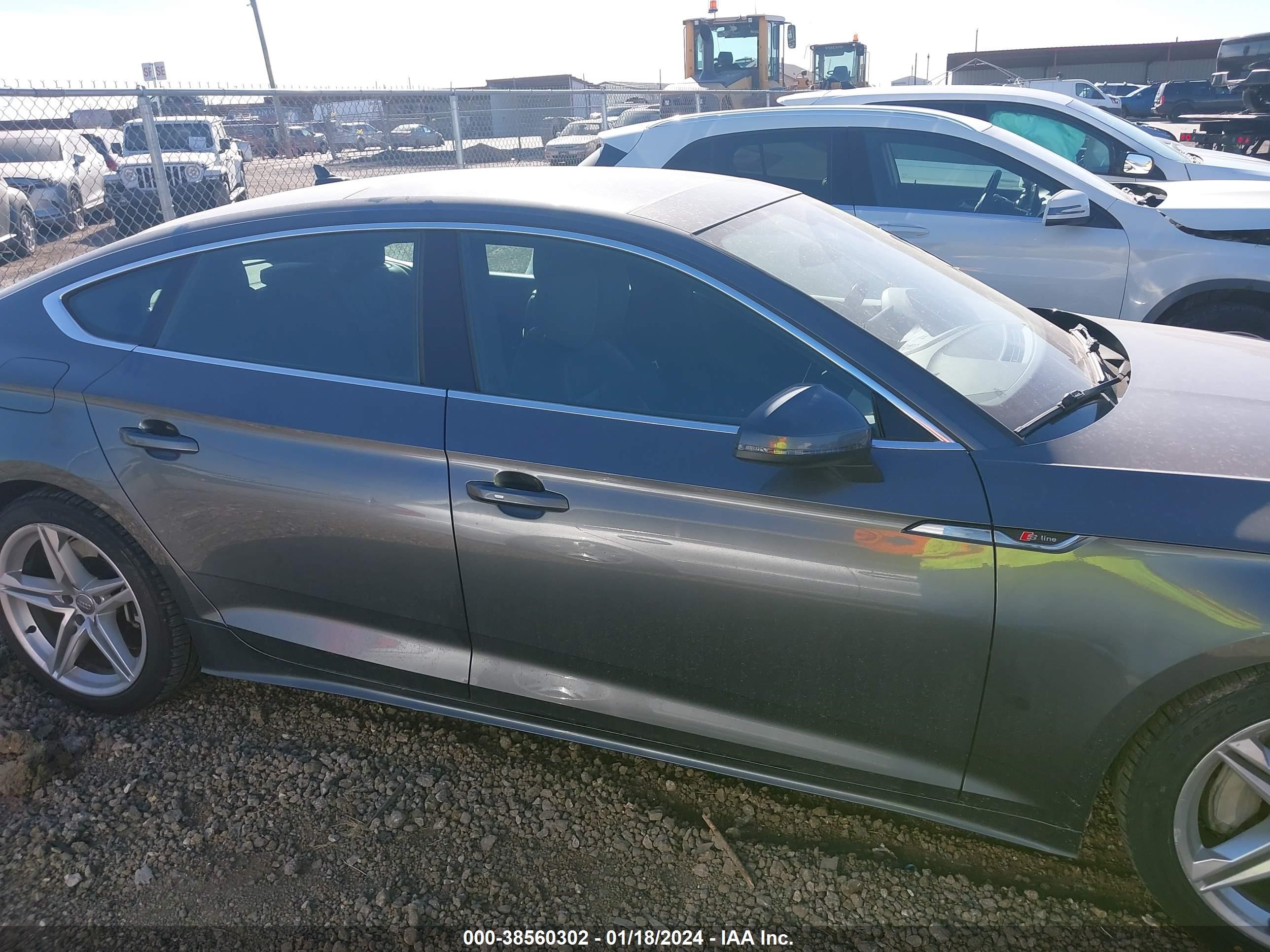 Photo 13 VIN: WAUDACF55MA012046 - AUDI A5 