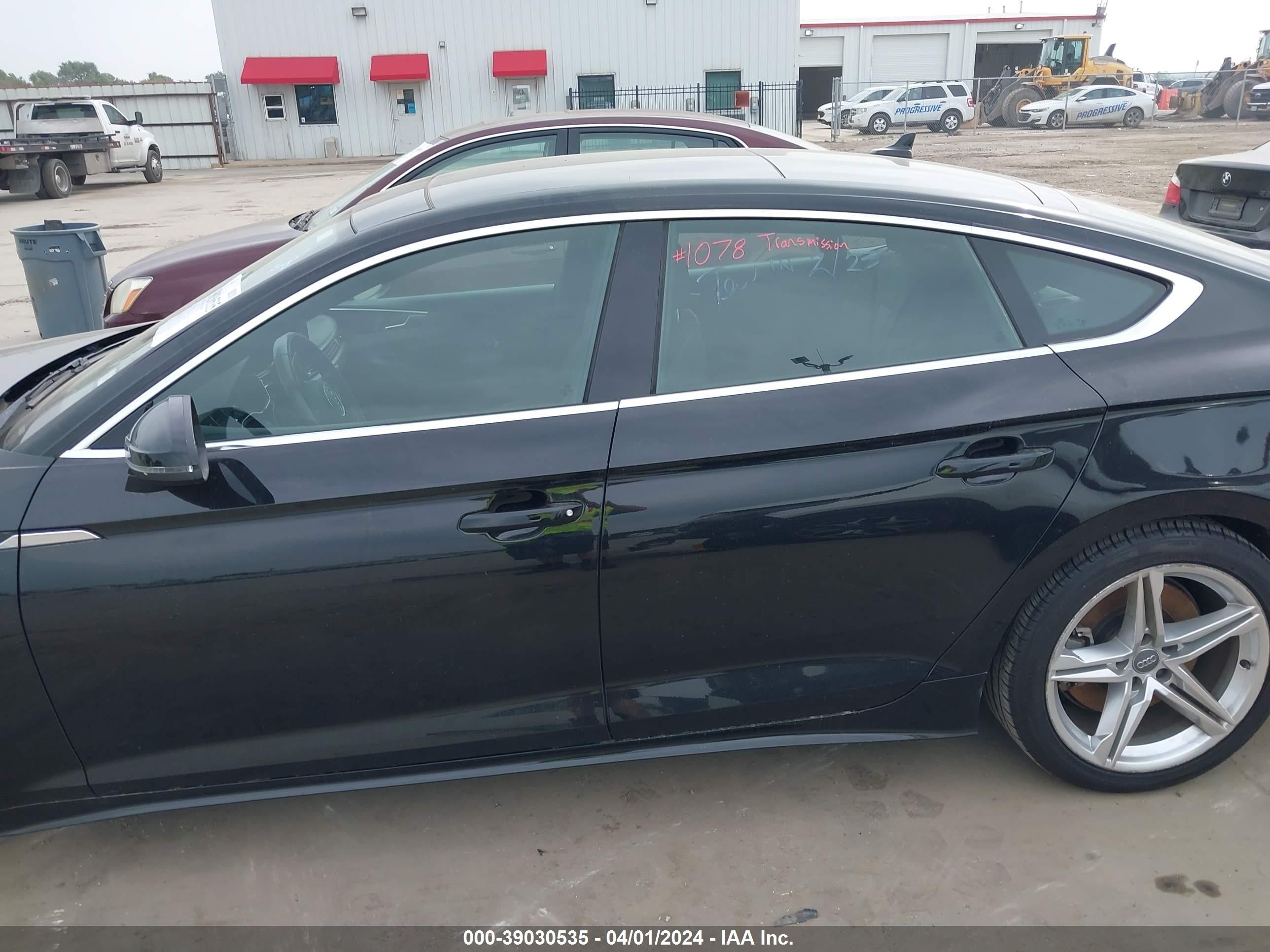 Photo 13 VIN: WAUDACF55MA013181 - AUDI A5 