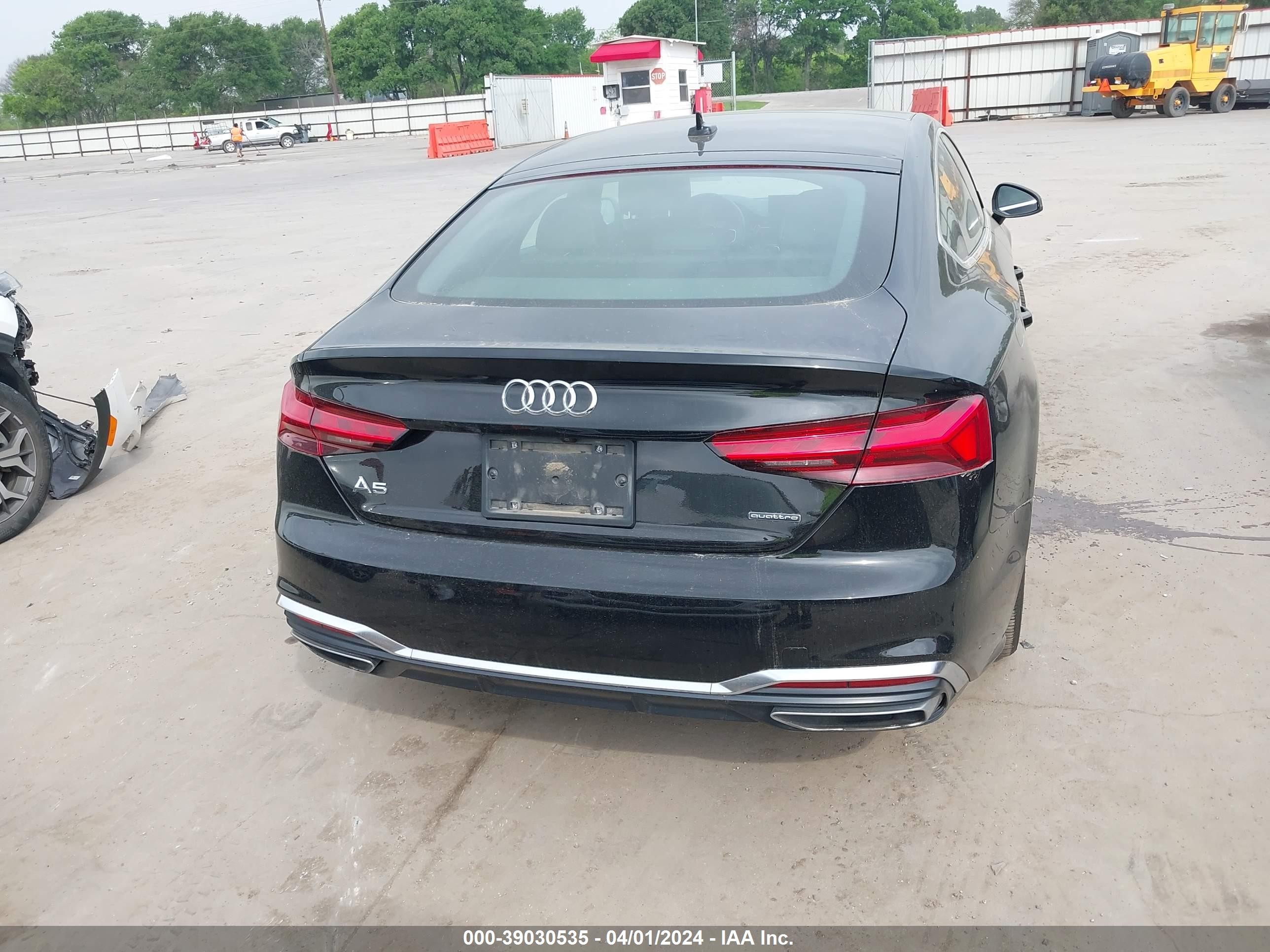 Photo 15 VIN: WAUDACF55MA013181 - AUDI A5 