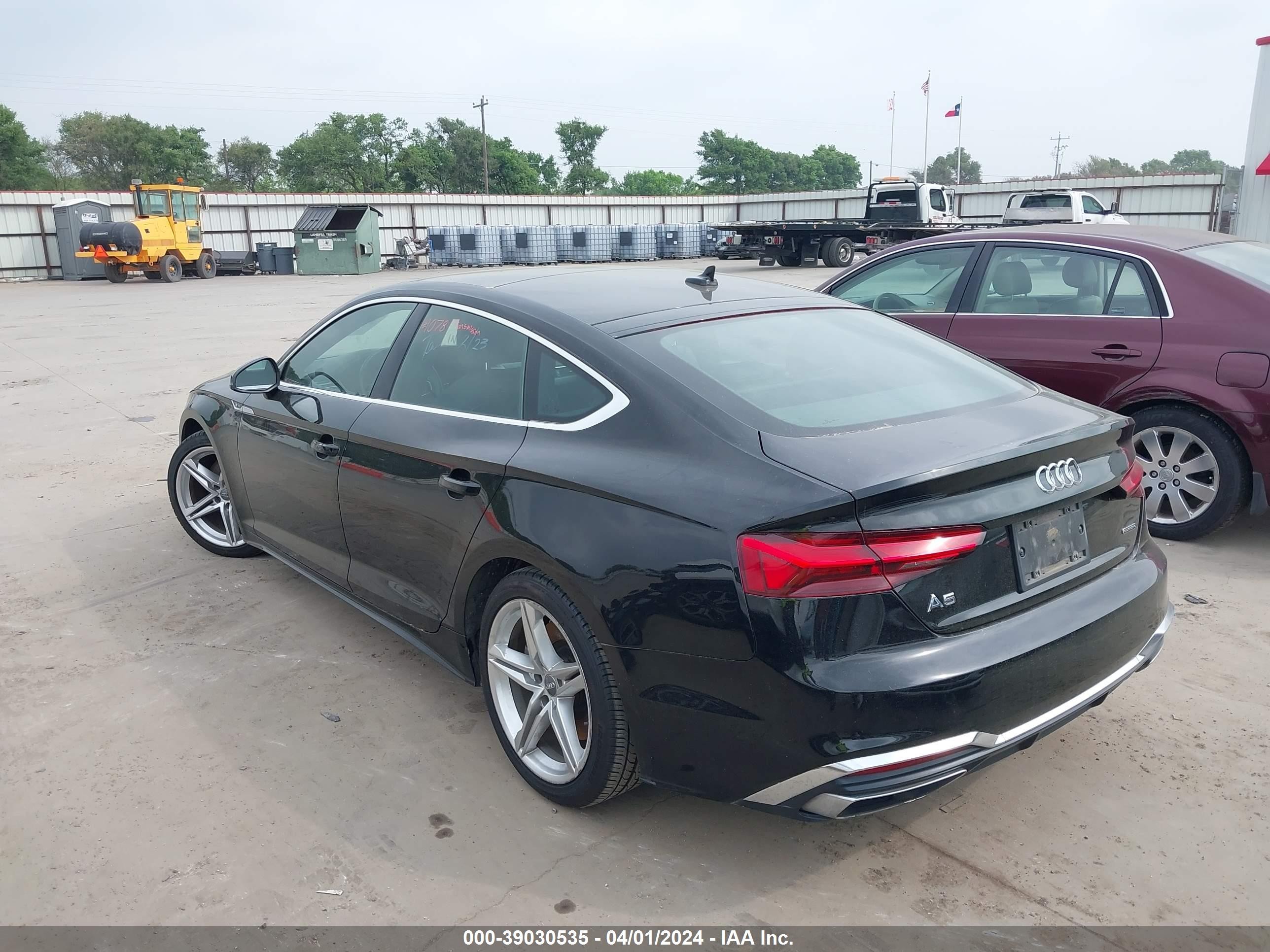 Photo 2 VIN: WAUDACF55MA013181 - AUDI A5 