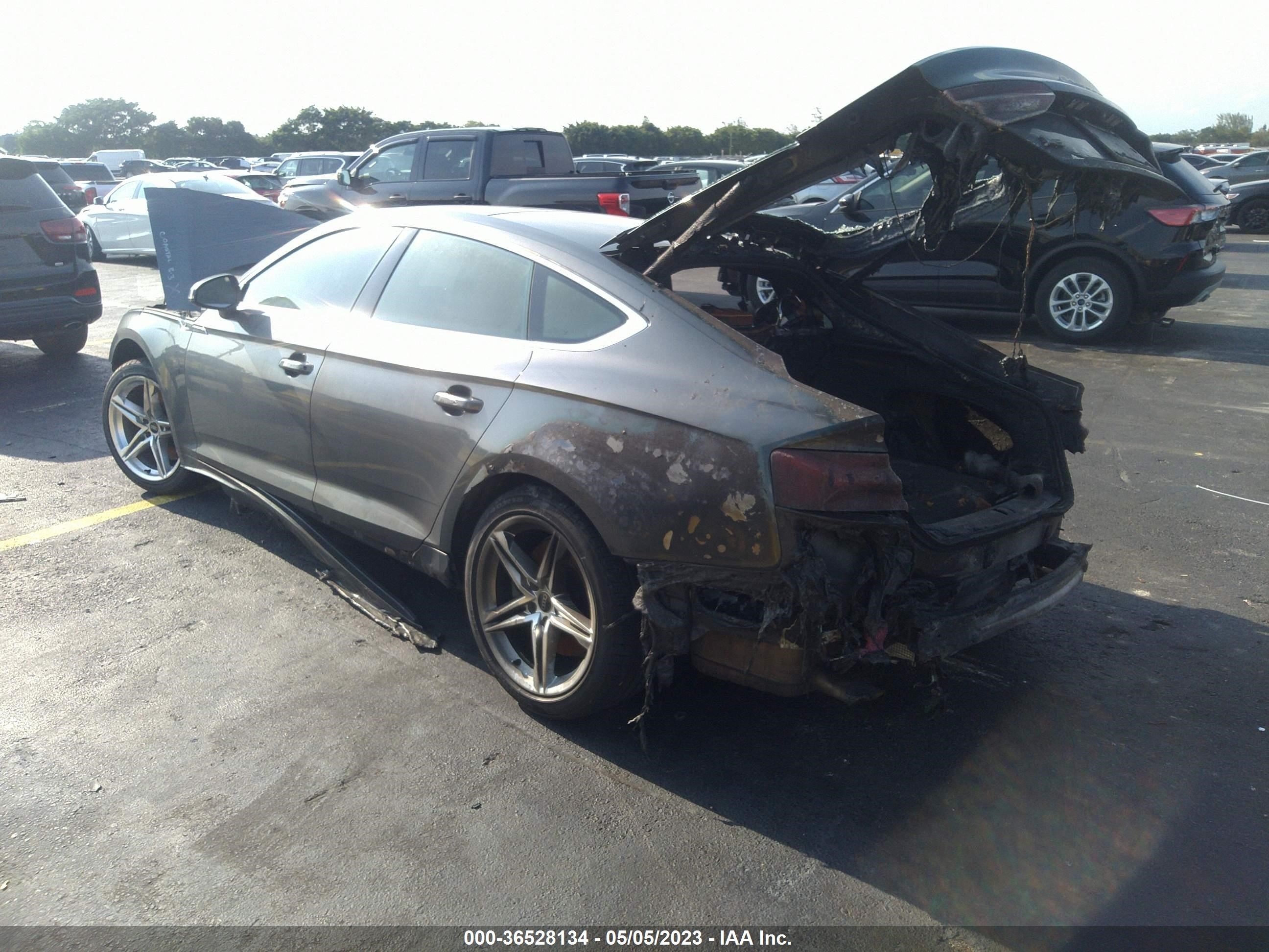 Photo 2 VIN: WAUDACF56MA057366 - AUDI A5 