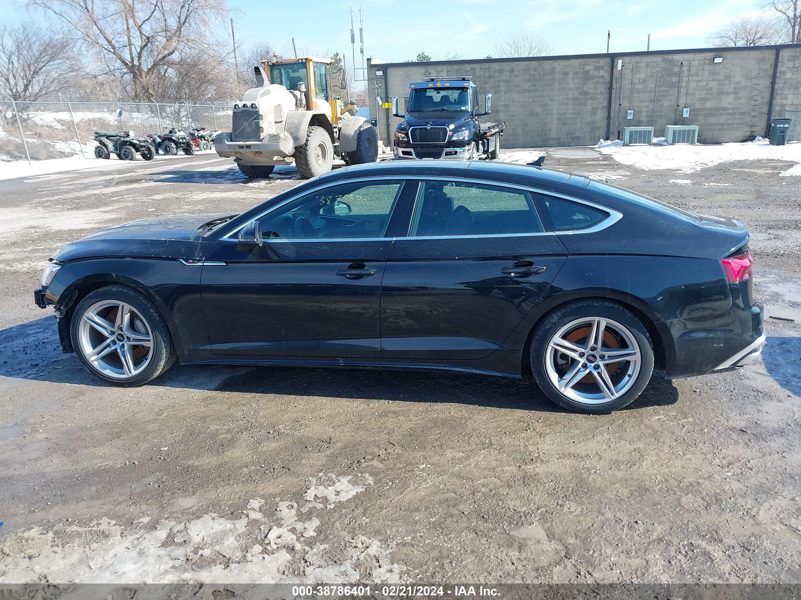 Photo 13 VIN: WAUDACF59MA057216 - AUDI A5 