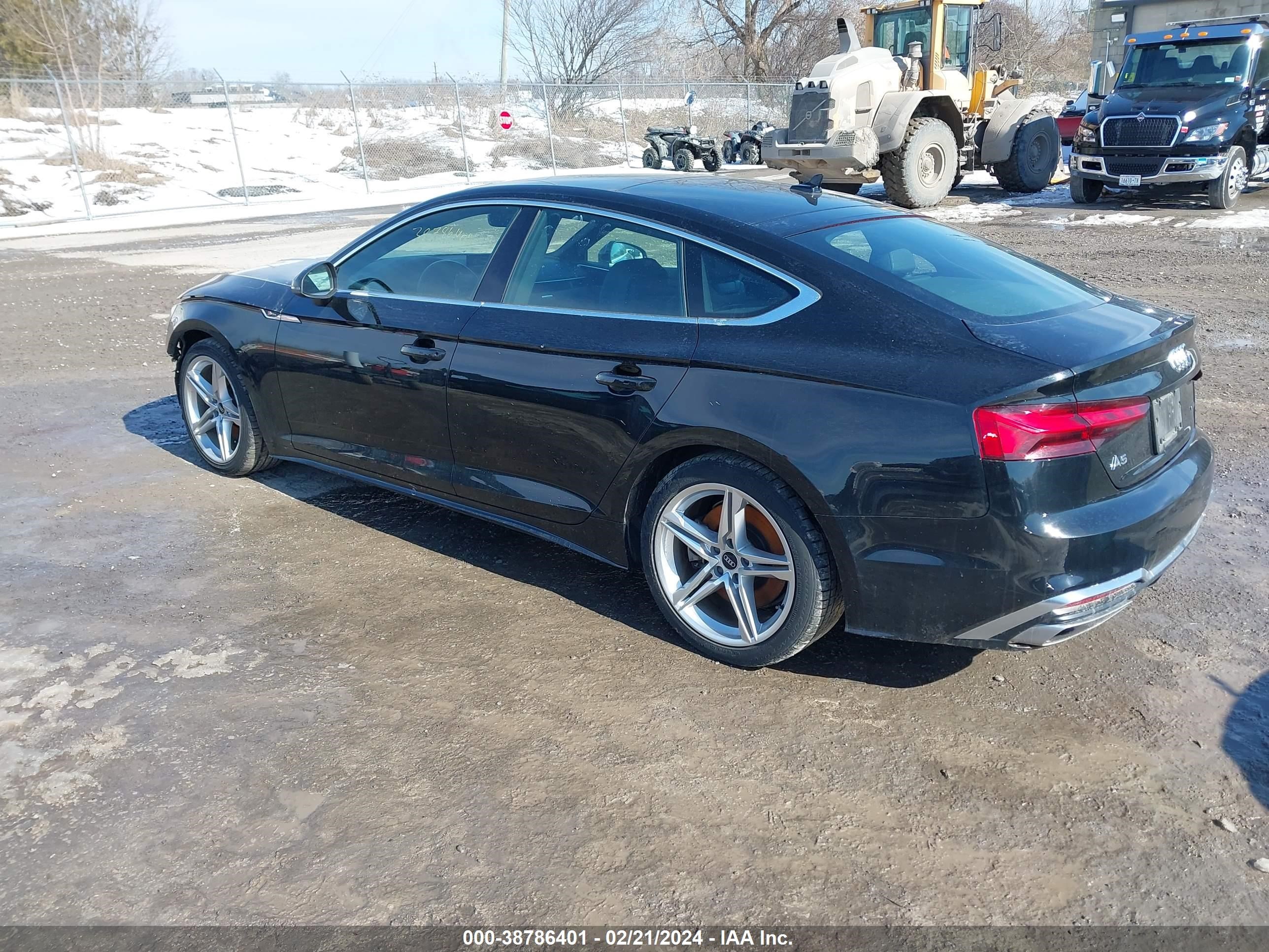 Photo 2 VIN: WAUDACF59MA057216 - AUDI A5 