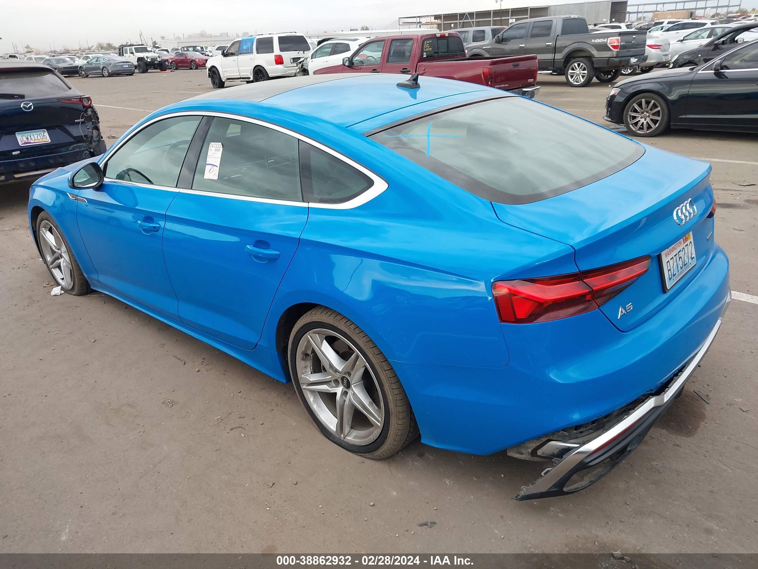 Photo 2 VIN: WAUDACF5XMA057564 - AUDI A5 