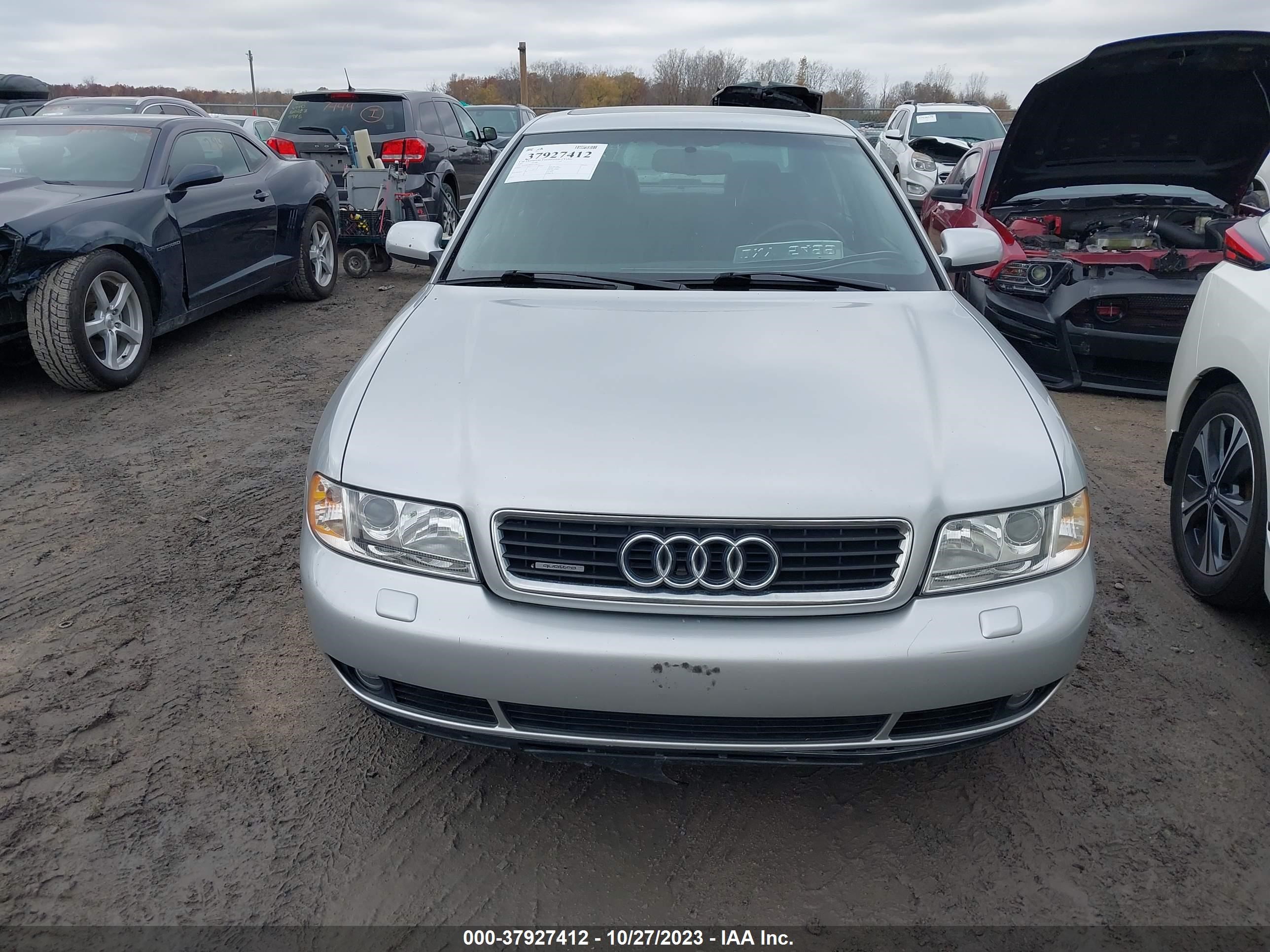 Photo 5 VIN: WAUDC68D41A140323 - AUDI A4 