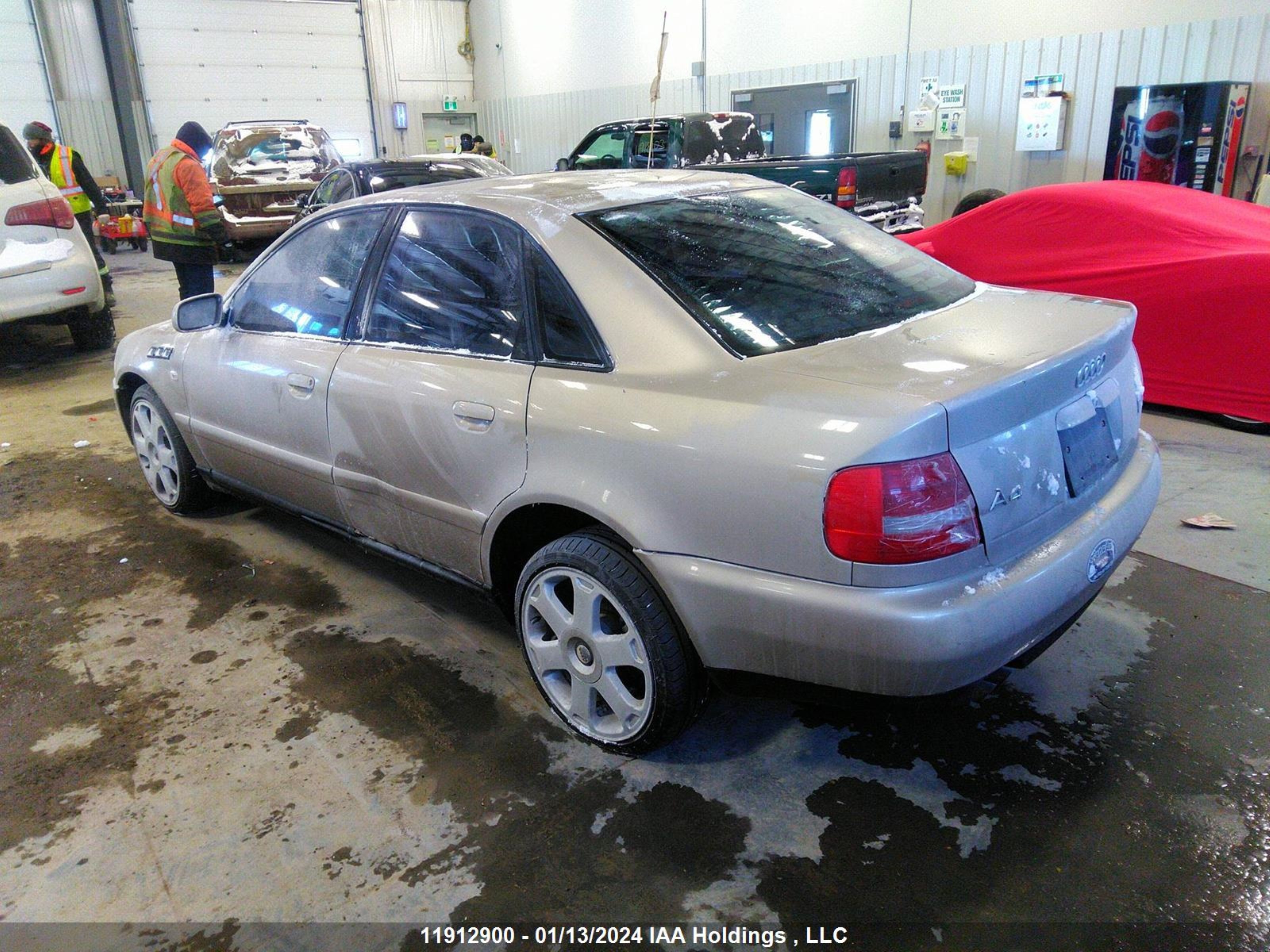 Photo 2 VIN: WAUDC68D61A150741 - AUDI A4 