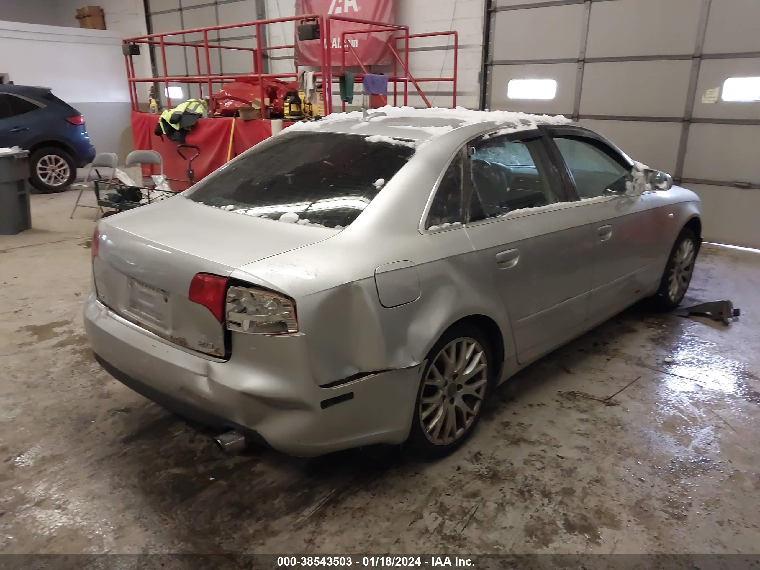 Photo 3 VIN: WAUDF68EX5A439580 - AUDI A4 