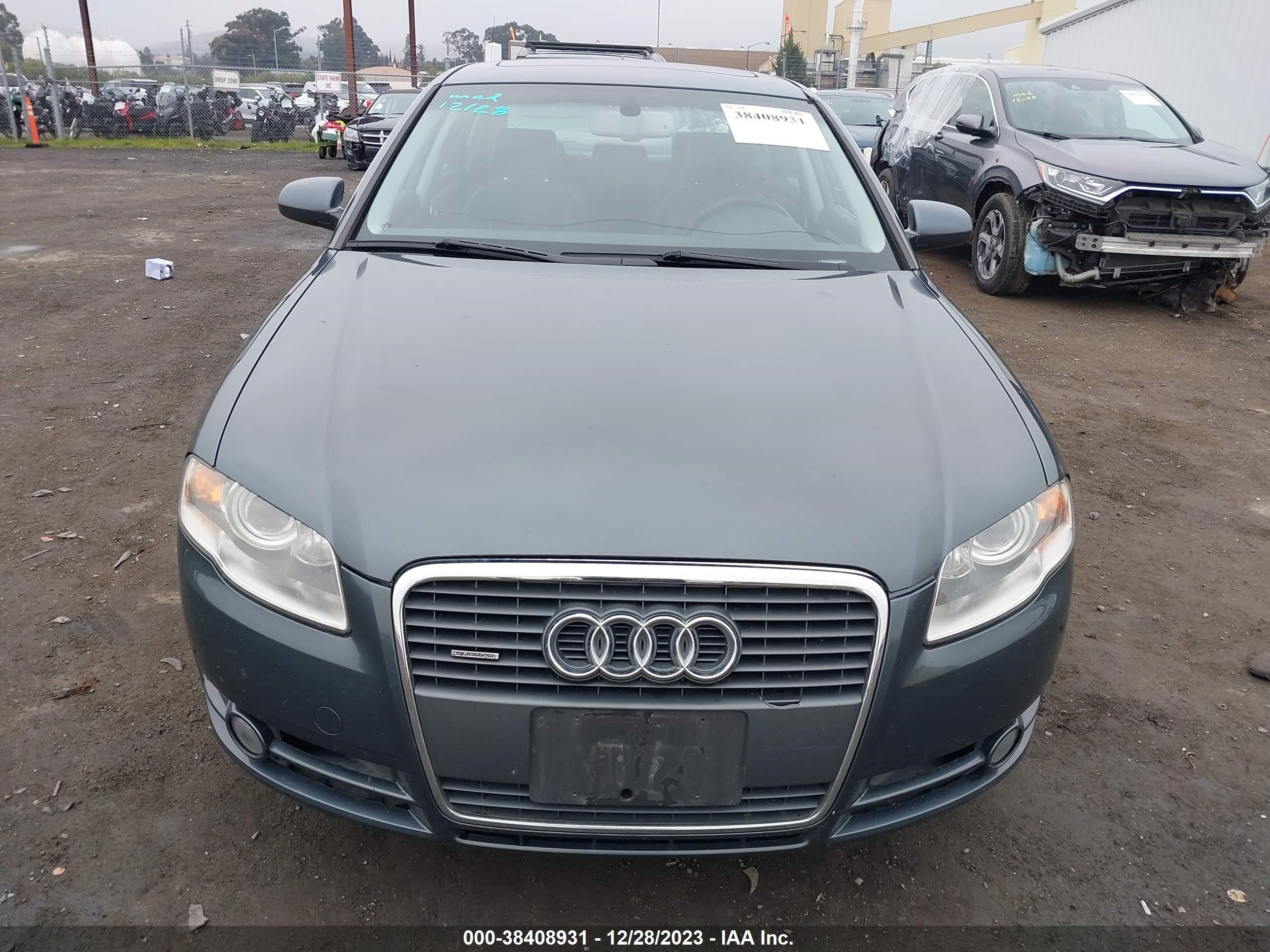 Photo 11 VIN: WAUDF78E37A112043 - AUDI A4 