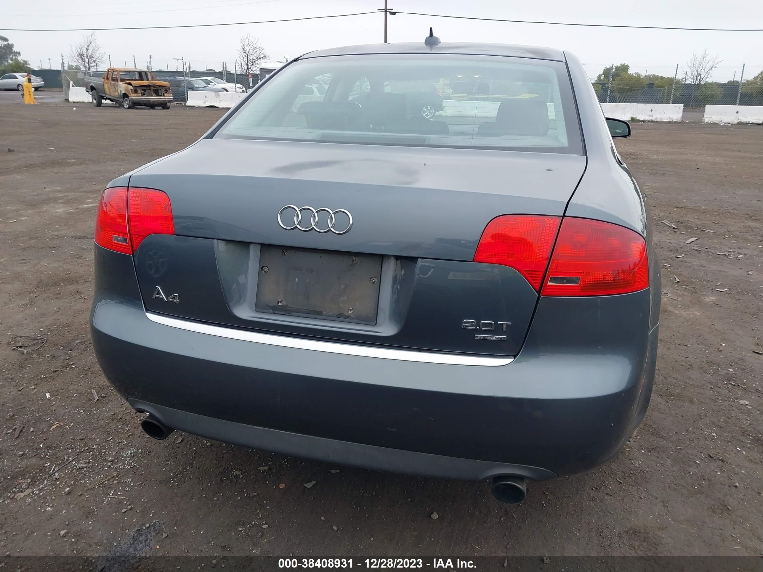 Photo 15 VIN: WAUDF78E37A112043 - AUDI A4 