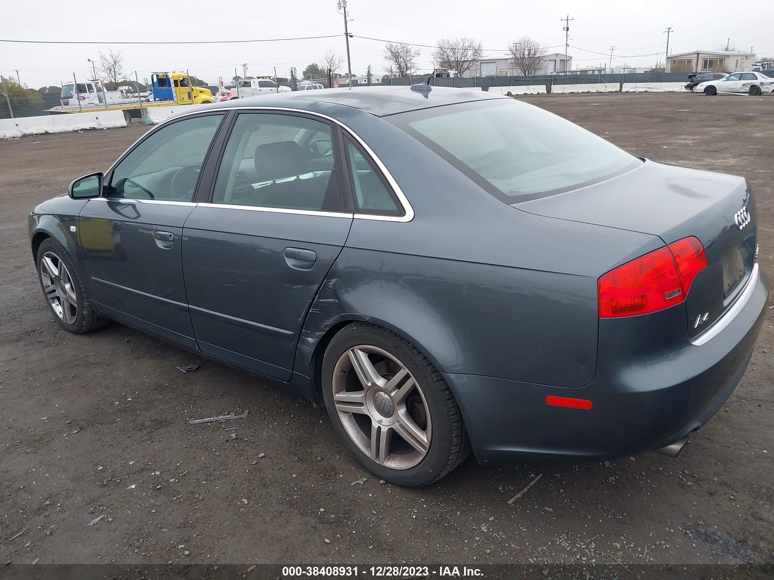 Photo 2 VIN: WAUDF78E37A112043 - AUDI A4 