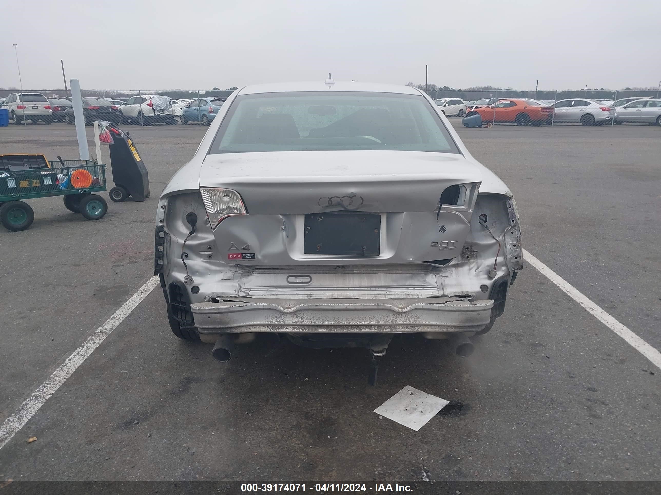 Photo 5 VIN: WAUDF78E38A145612 - AUDI A4 