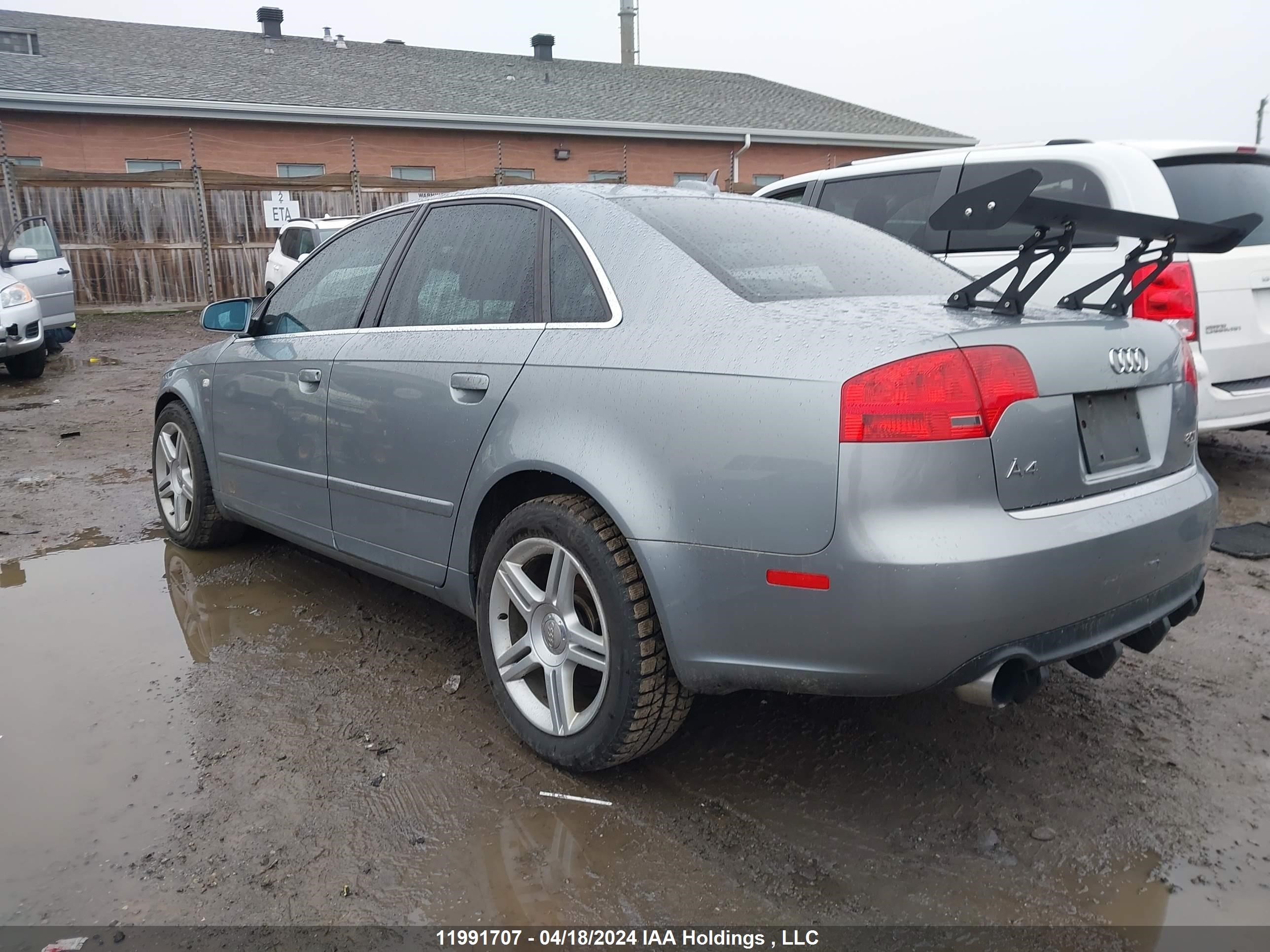 Photo 2 VIN: WAUDF78E46A224915 - AUDI A4 