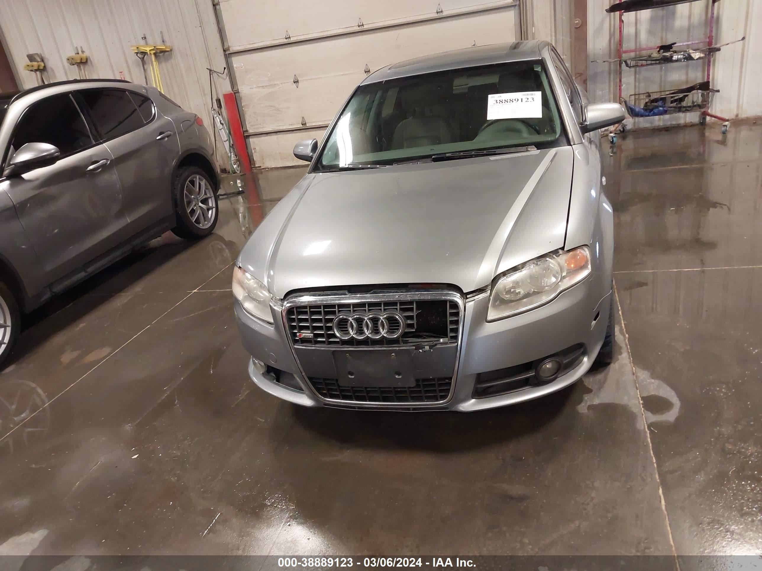 Photo 11 VIN: WAUDF78E48A008307 - AUDI A4 