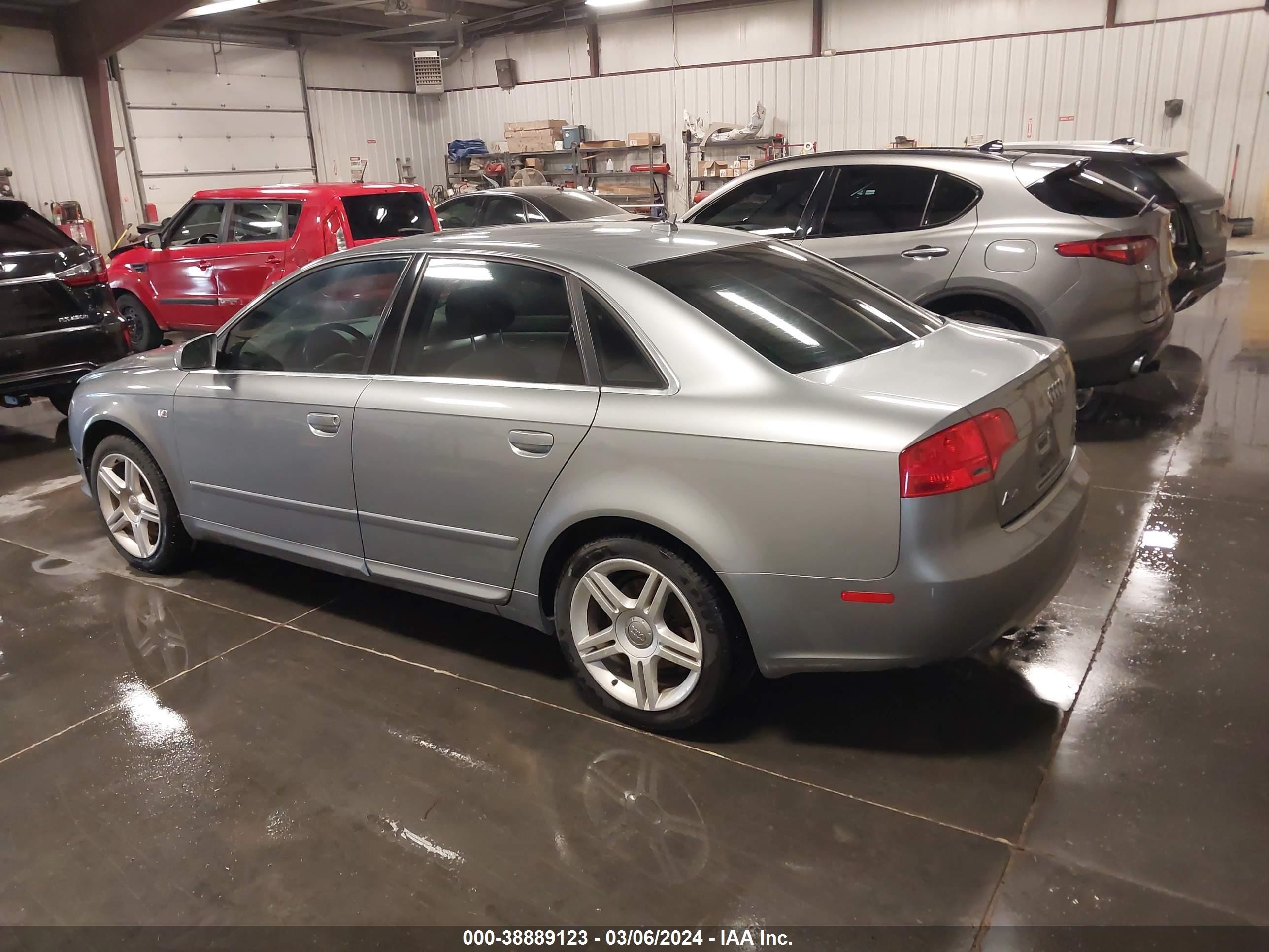 Photo 2 VIN: WAUDF78E48A008307 - AUDI A4 