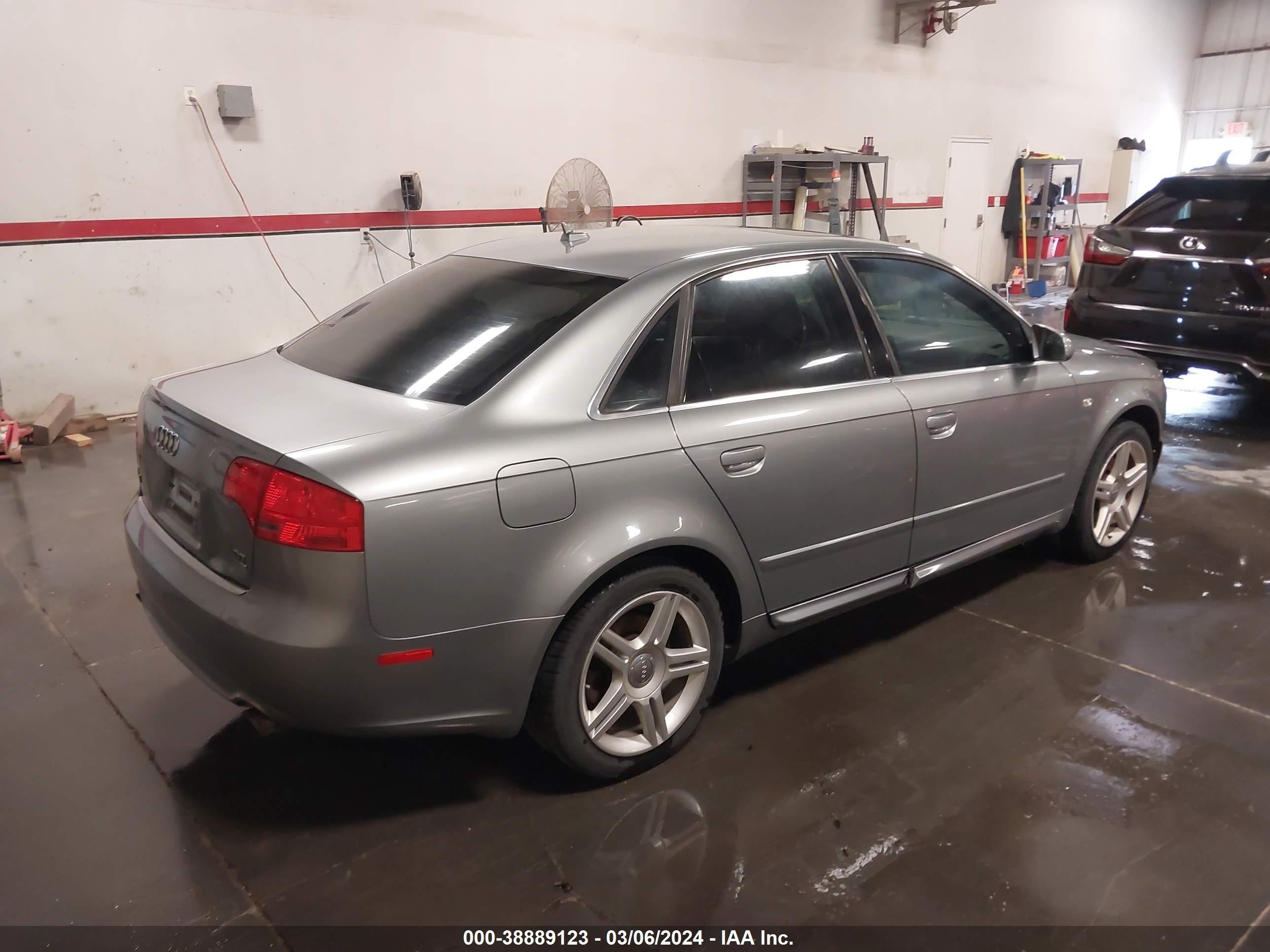 Photo 3 VIN: WAUDF78E48A008307 - AUDI A4 