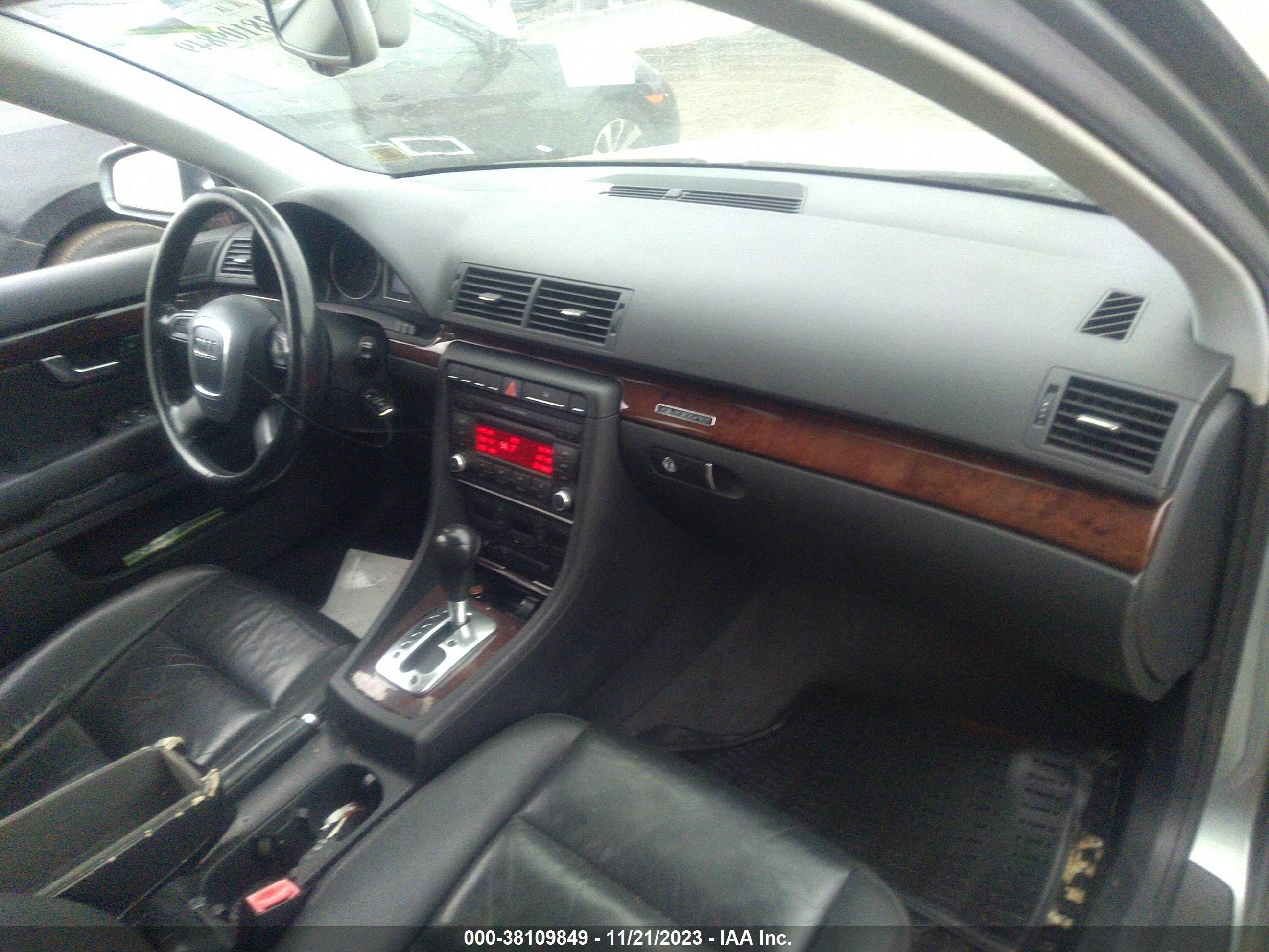 Photo 4 VIN: WAUDF78EX7A059213 - AUDI A4 