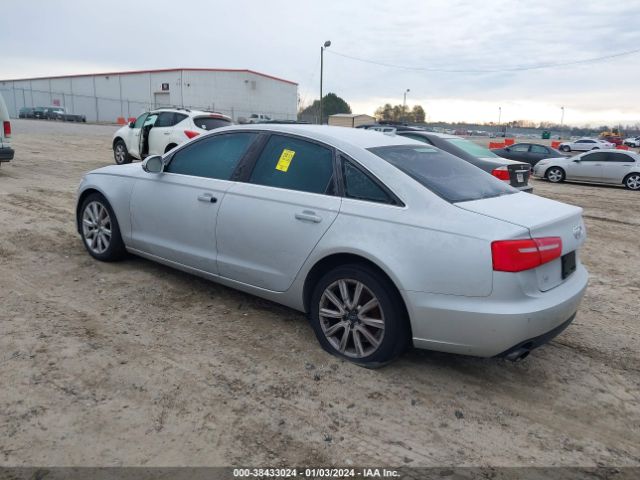 Photo 2 VIN: WAUDFAFC2DN063324 - AUDI A6 