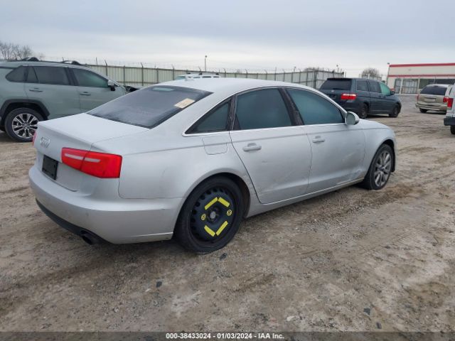 Photo 3 VIN: WAUDFAFC2DN063324 - AUDI A6 