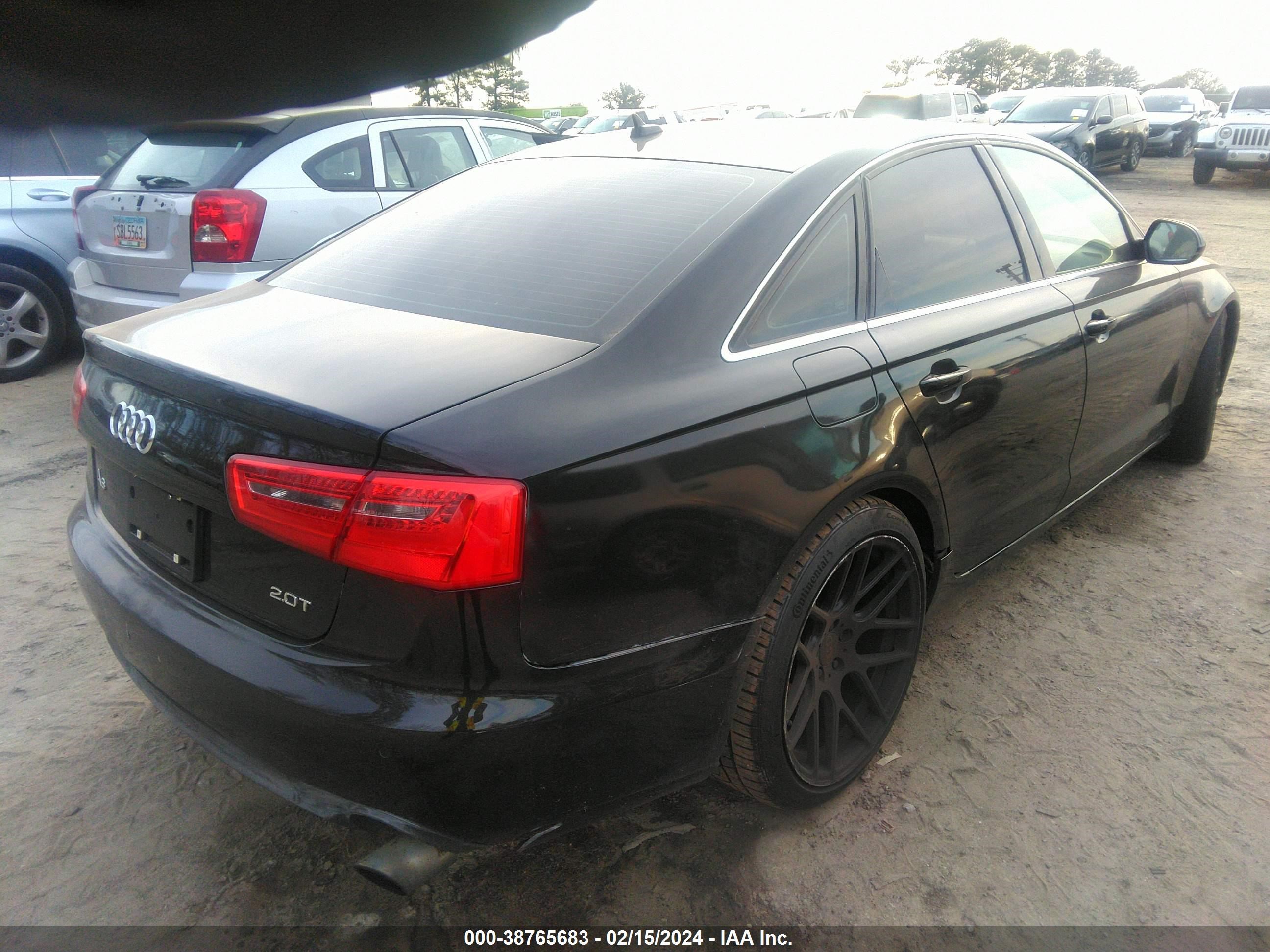 Photo 3 VIN: WAUDFAFC6CN174974 - AUDI A6 