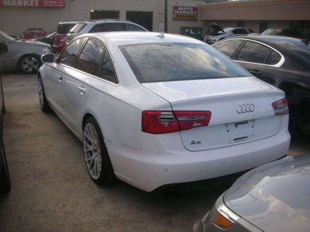 Photo 2 VIN: WAUDFAFC8DN011082 - AUDI A6 