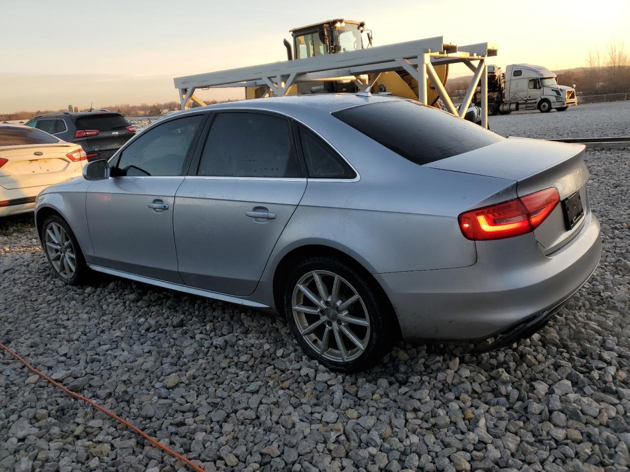 Photo 1 VIN: WAUDFAFL6FN017904 - AUDI A4 