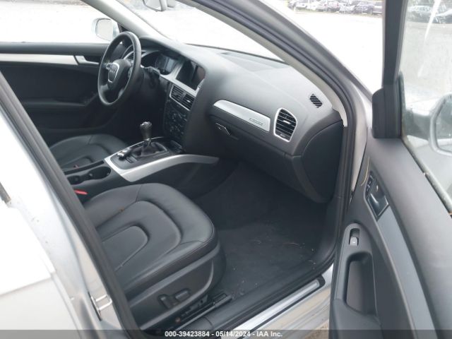 Photo 4 VIN: WAUDFAFLXCA088929 - AUDI A4 