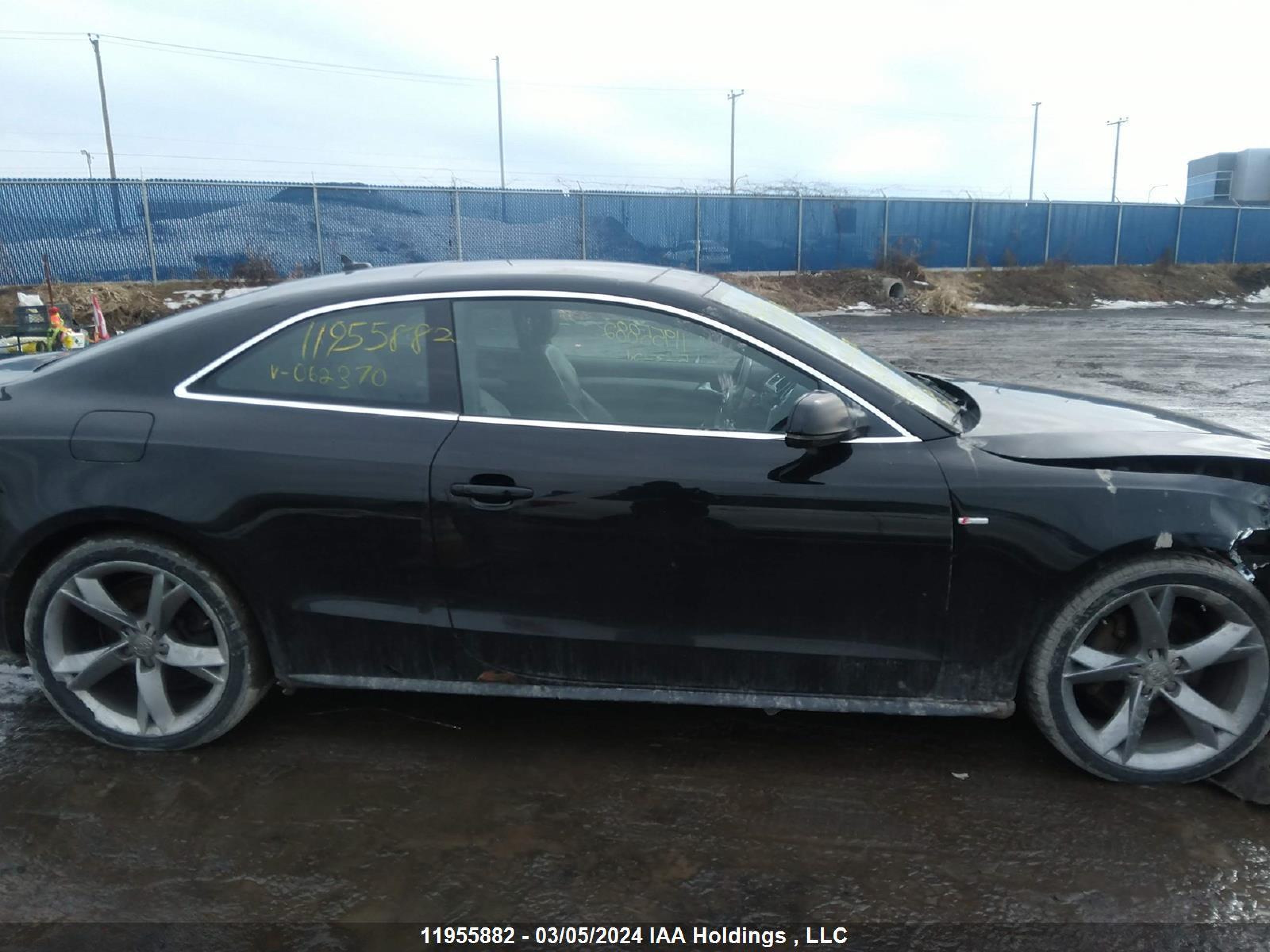 Photo 12 VIN: WAUDFBFR8AA062370 - AUDI A5 