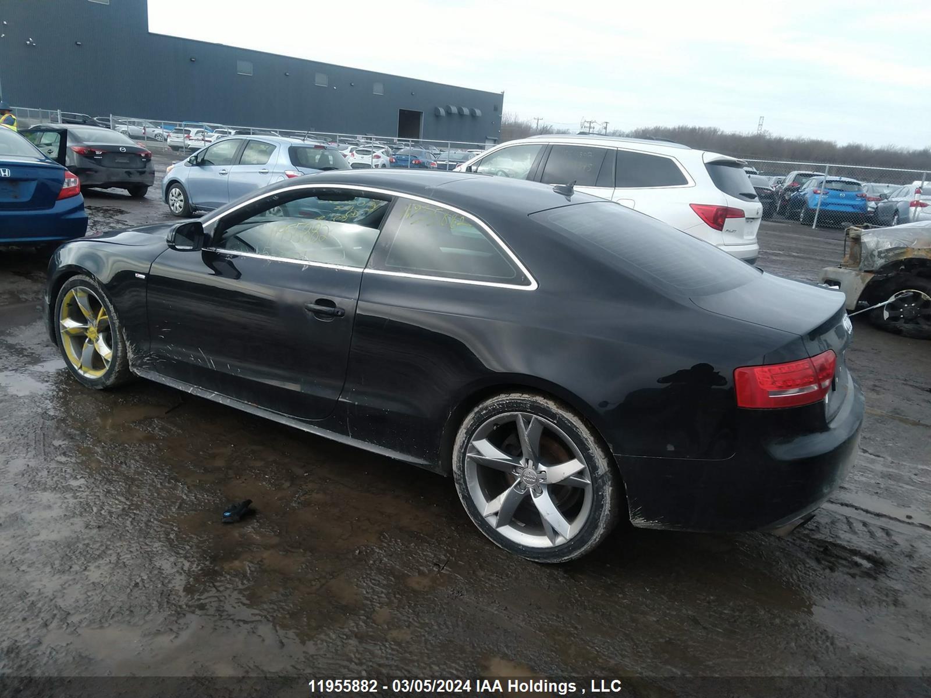 Photo 2 VIN: WAUDFBFR8AA062370 - AUDI A5 