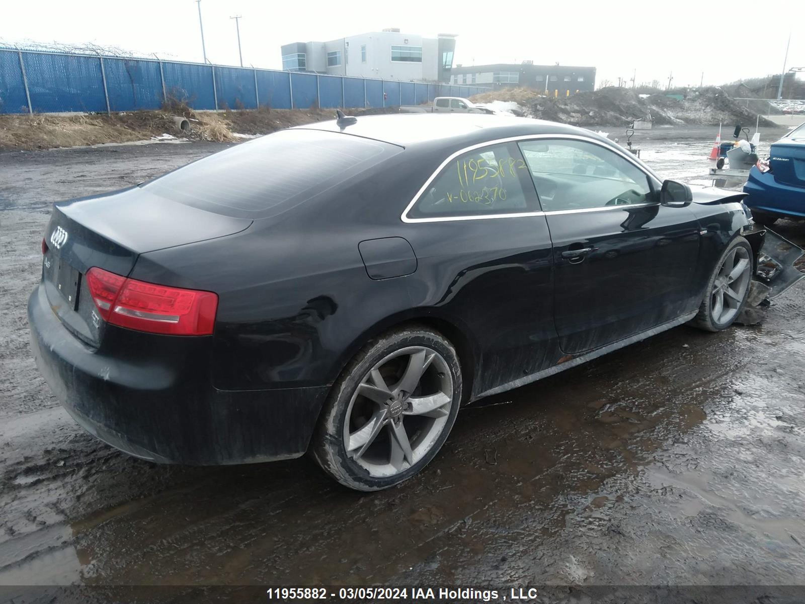 Photo 3 VIN: WAUDFBFR8AA062370 - AUDI A5 