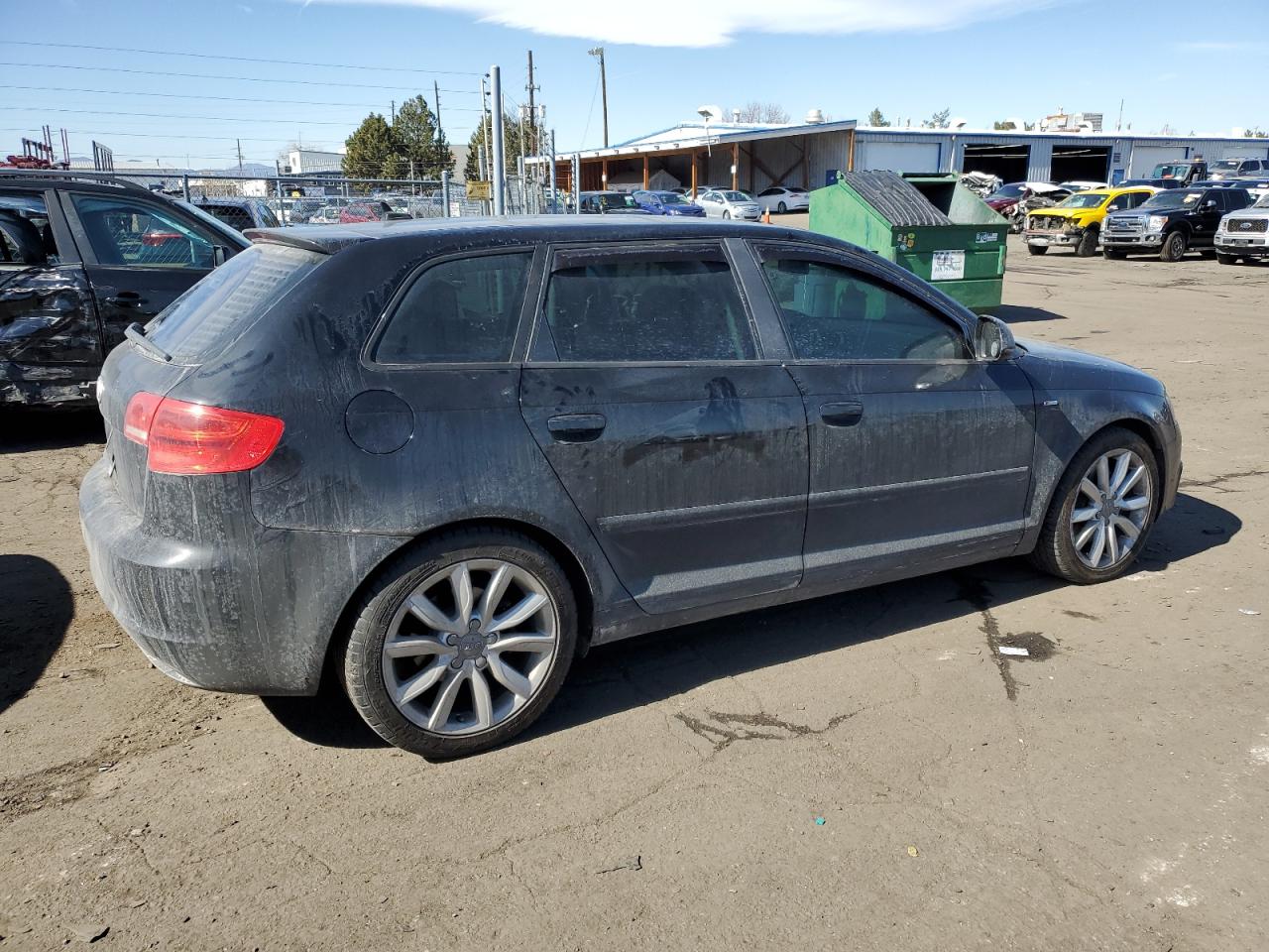 Photo 2 VIN: WAUDFCFM6AA100771 - AUDI A3 