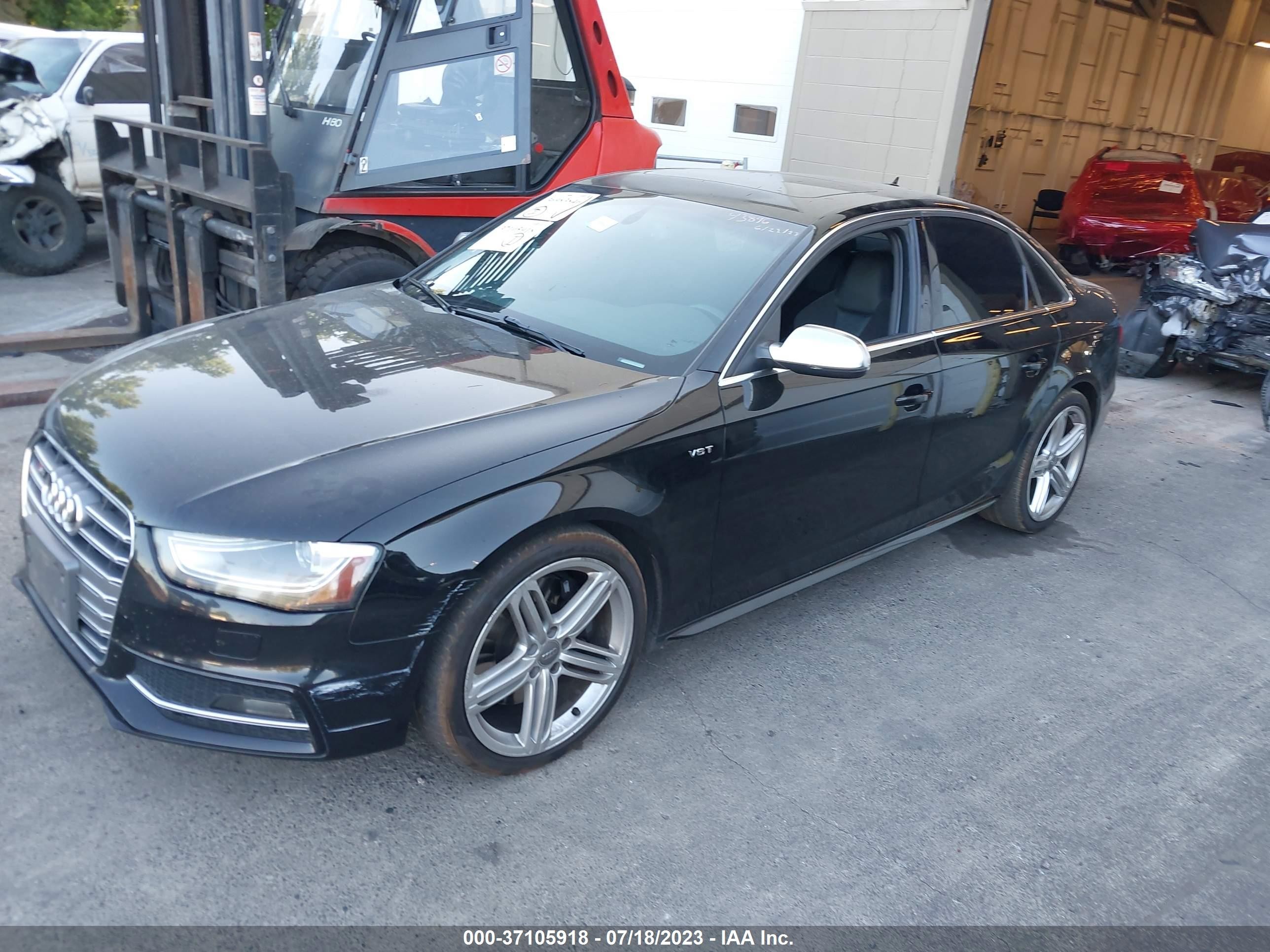 Photo 1 VIN: WAUDGAFL3EA045842 - AUDI S4 