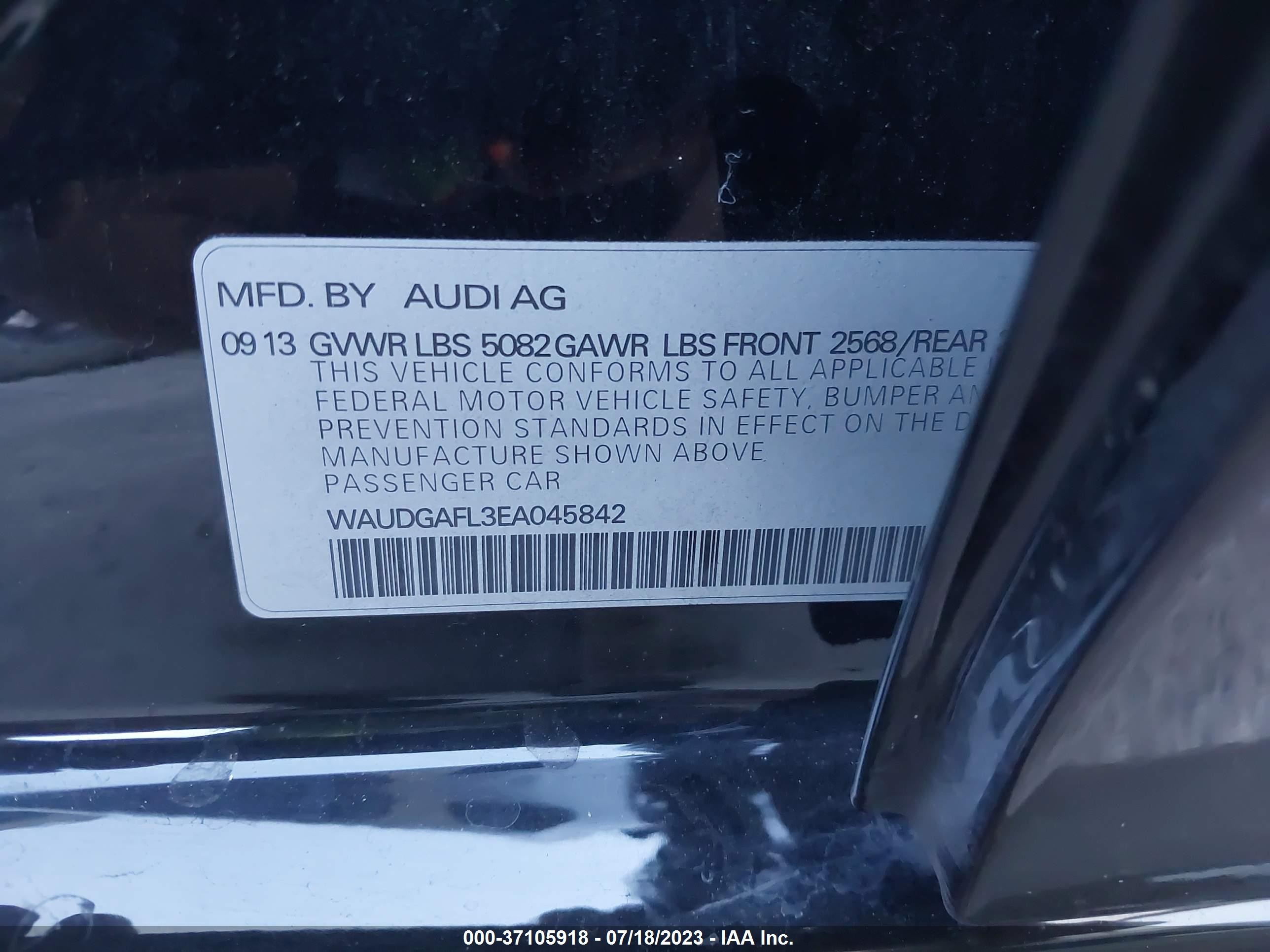 Photo 8 VIN: WAUDGAFL3EA045842 - AUDI S4 