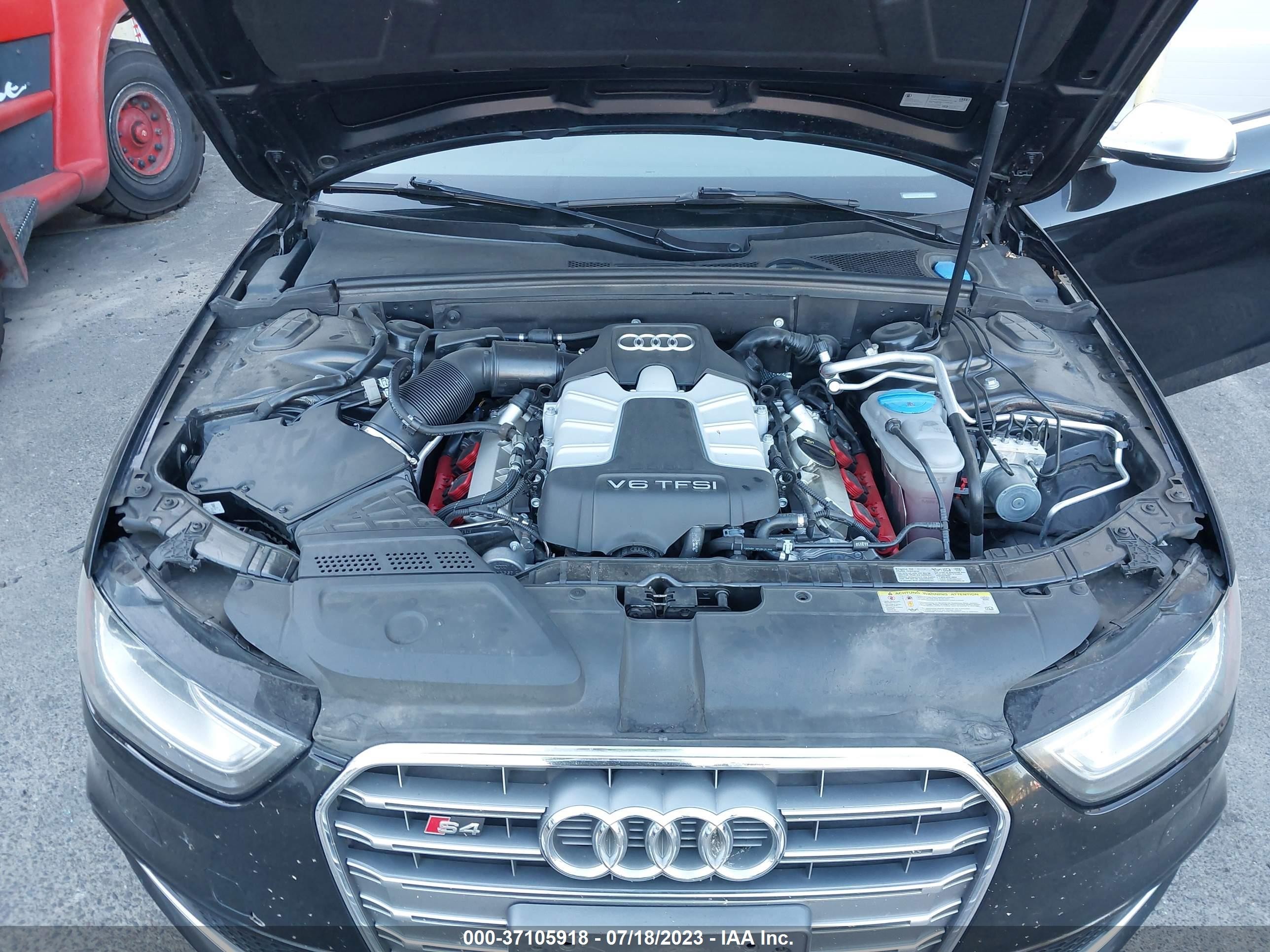 Photo 9 VIN: WAUDGAFL3EA045842 - AUDI S4 