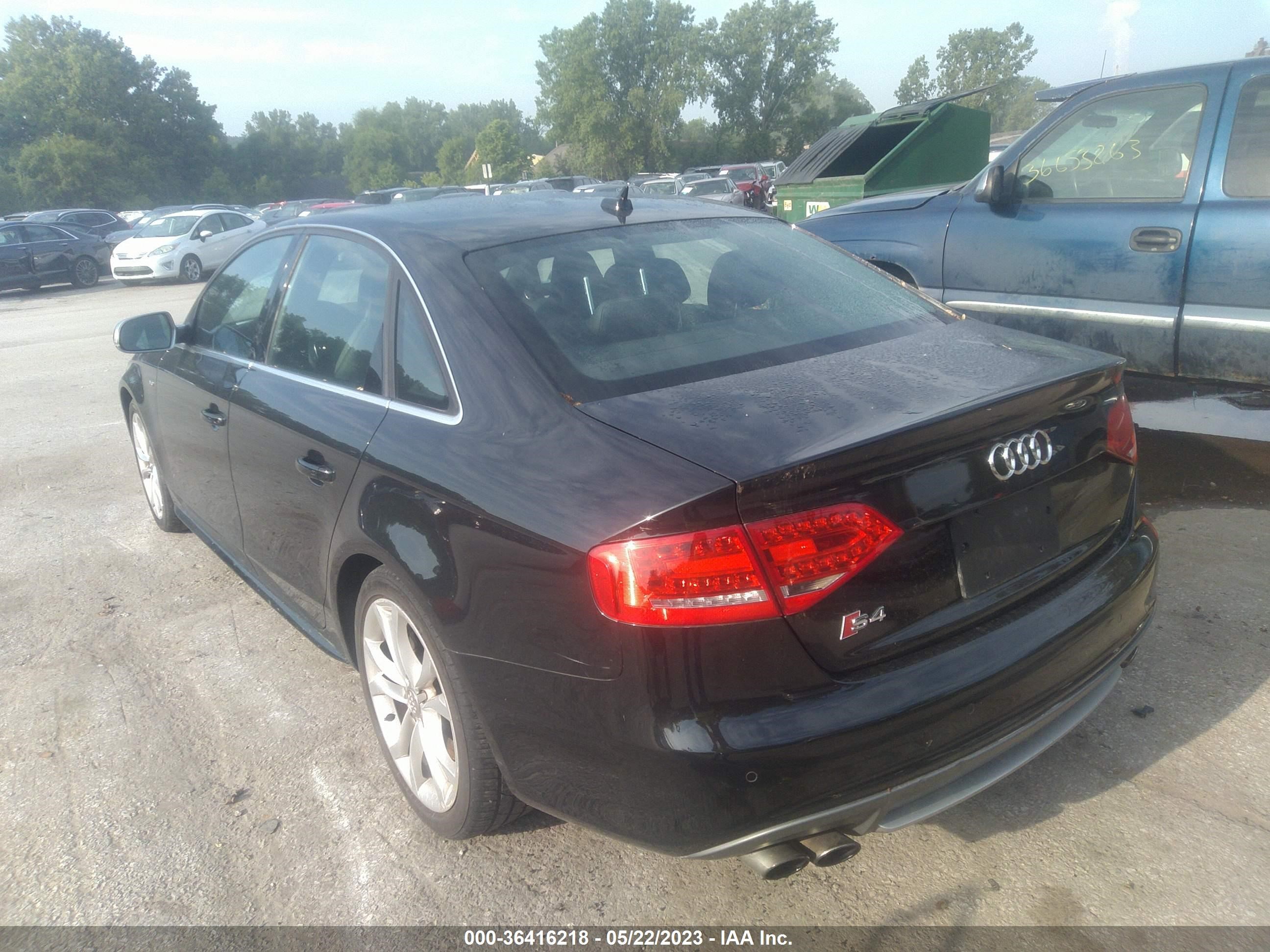 Photo 2 VIN: WAUDGAFL6BA133876 - AUDI S4 