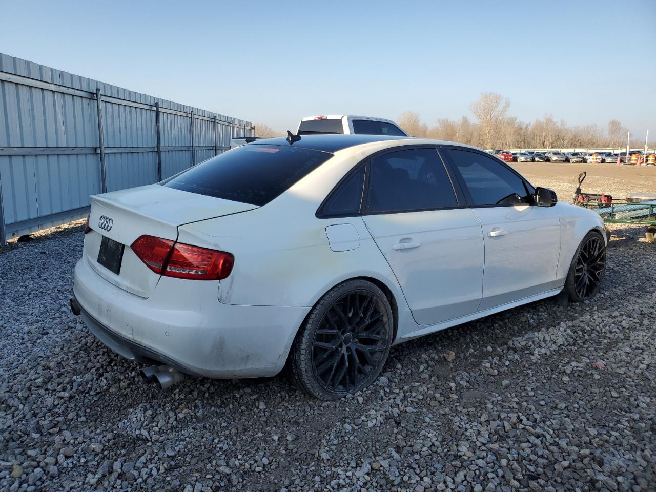 Photo 2 VIN: WAUDGAFL7BA133837 - AUDI RS4 