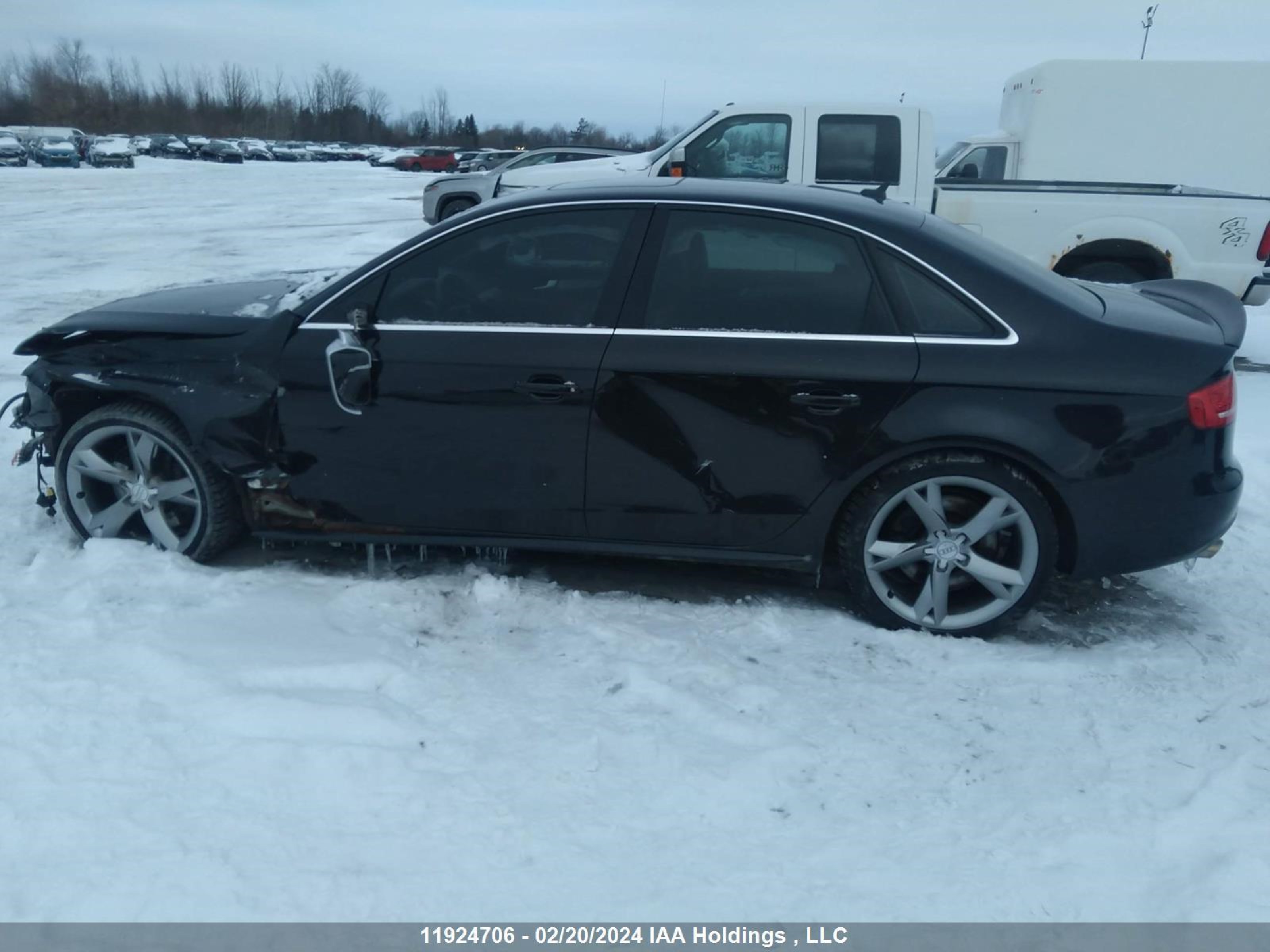 Photo 13 VIN: WAUDGCFL1BA030442 - AUDI S4 