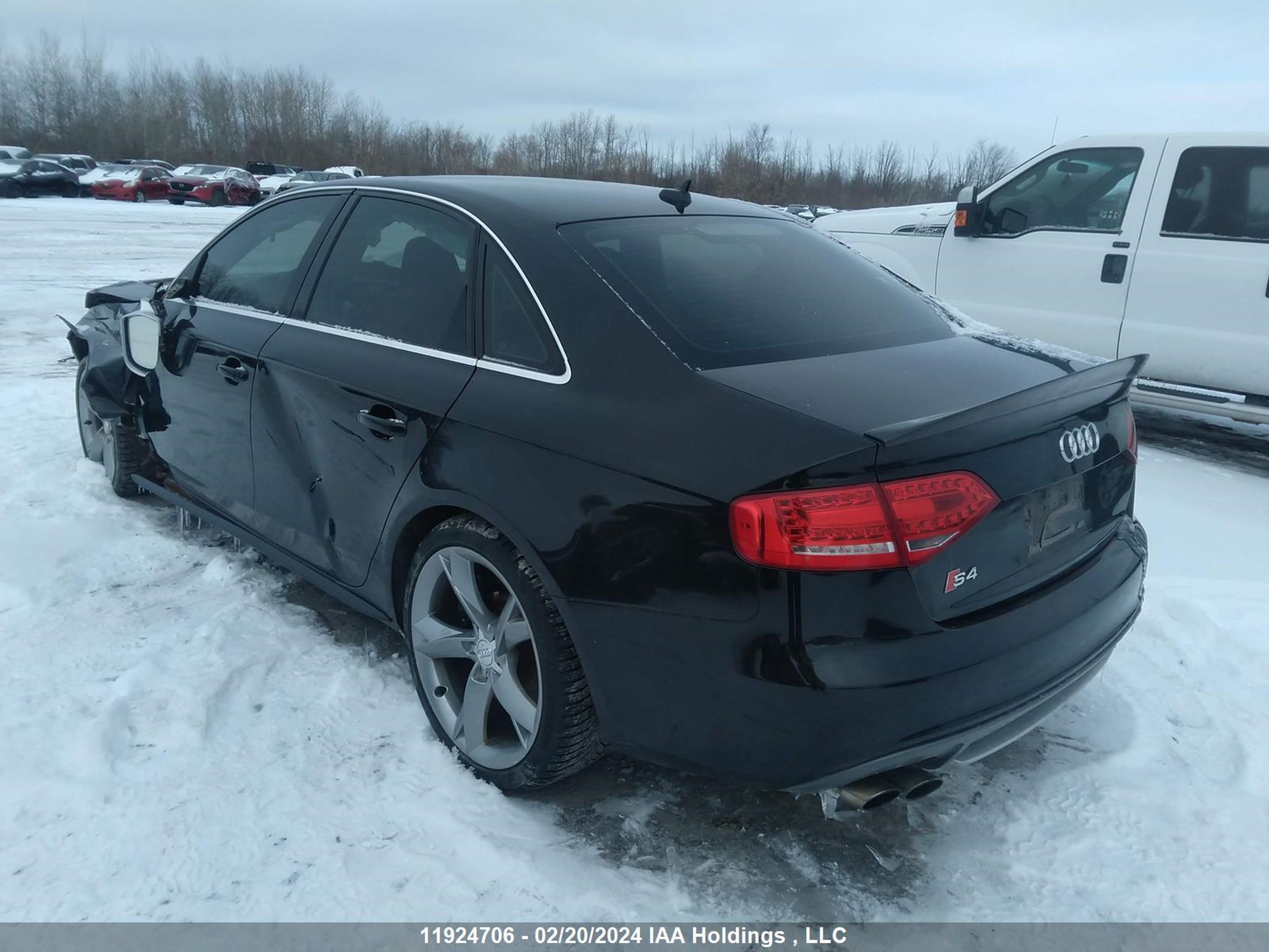 Photo 2 VIN: WAUDGCFL1BA030442 - AUDI S4 